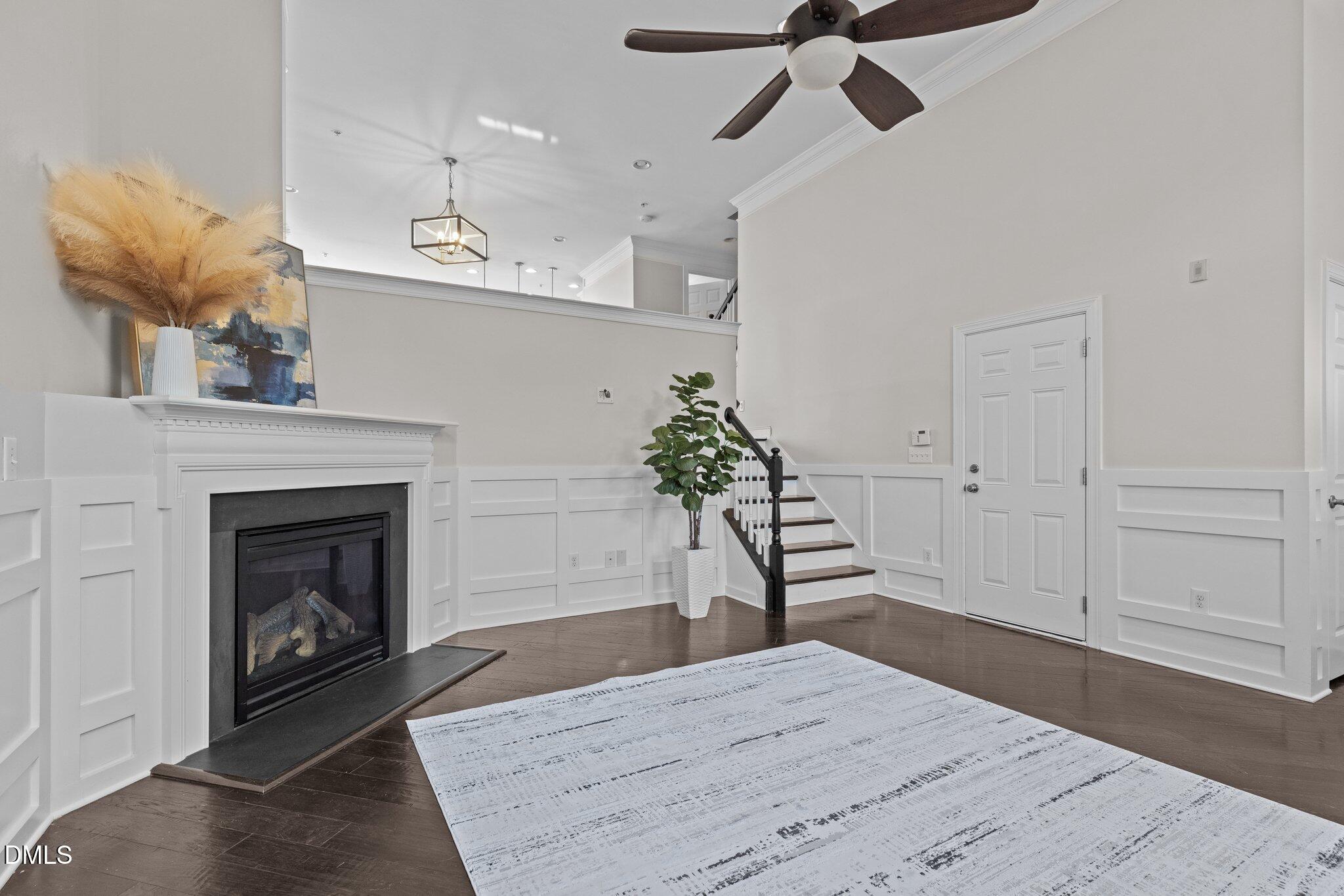 10410 Sablewood Drive Property Photo 3