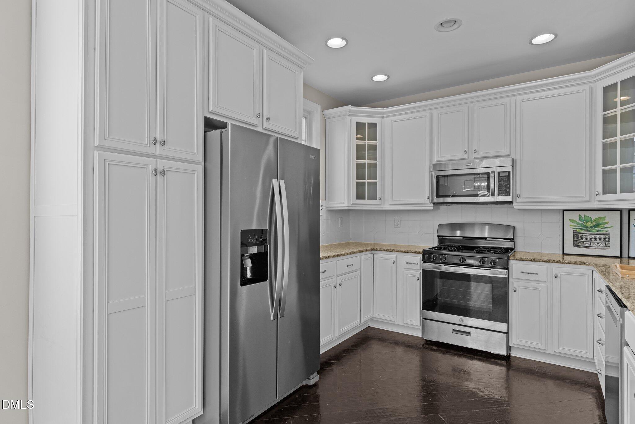 10410 Sablewood Drive Property Photo 14