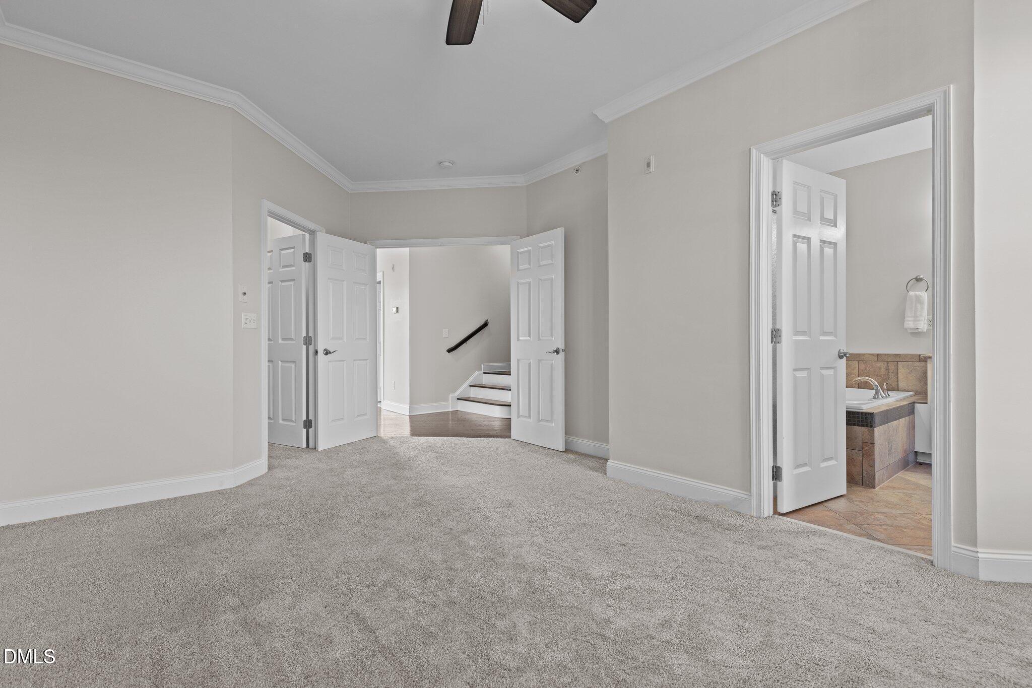 10410 Sablewood Drive Property Photo 18