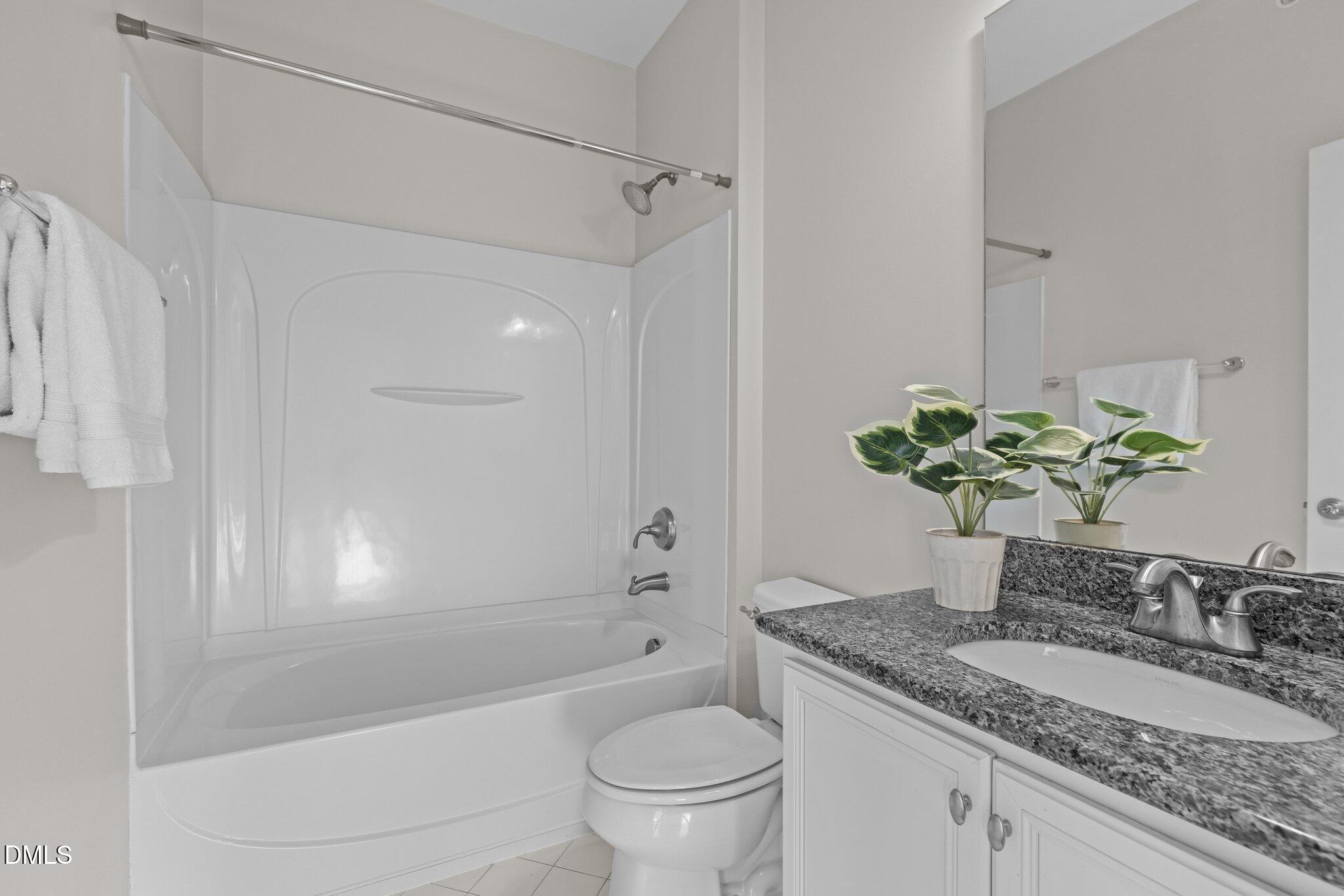 10410 Sablewood Drive Property Photo 22