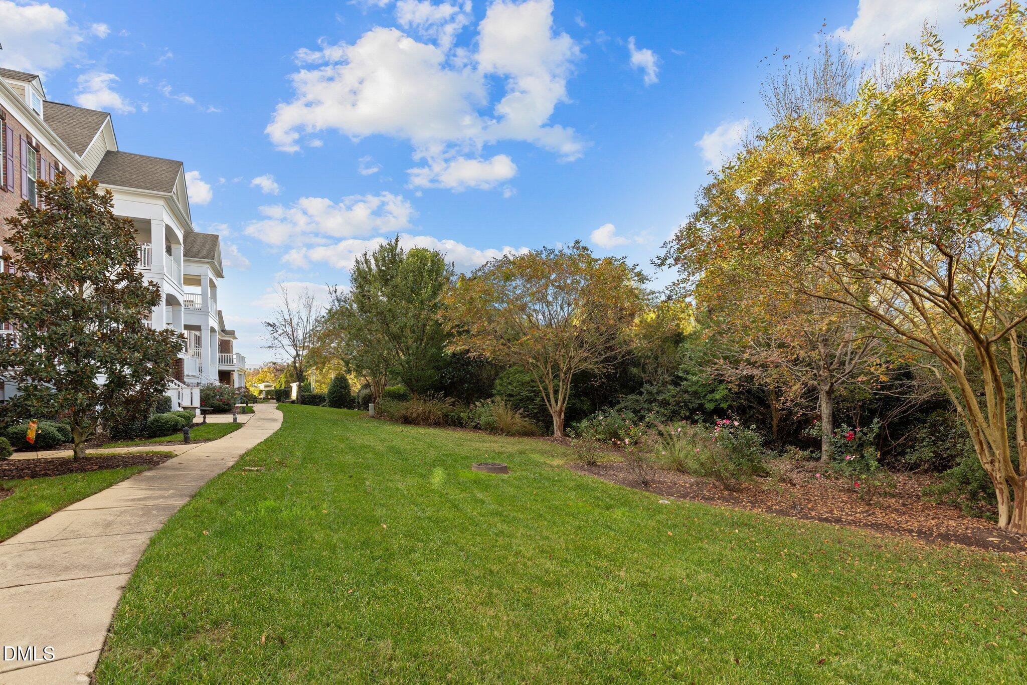 10410 Sablewood Drive Property Photo 34