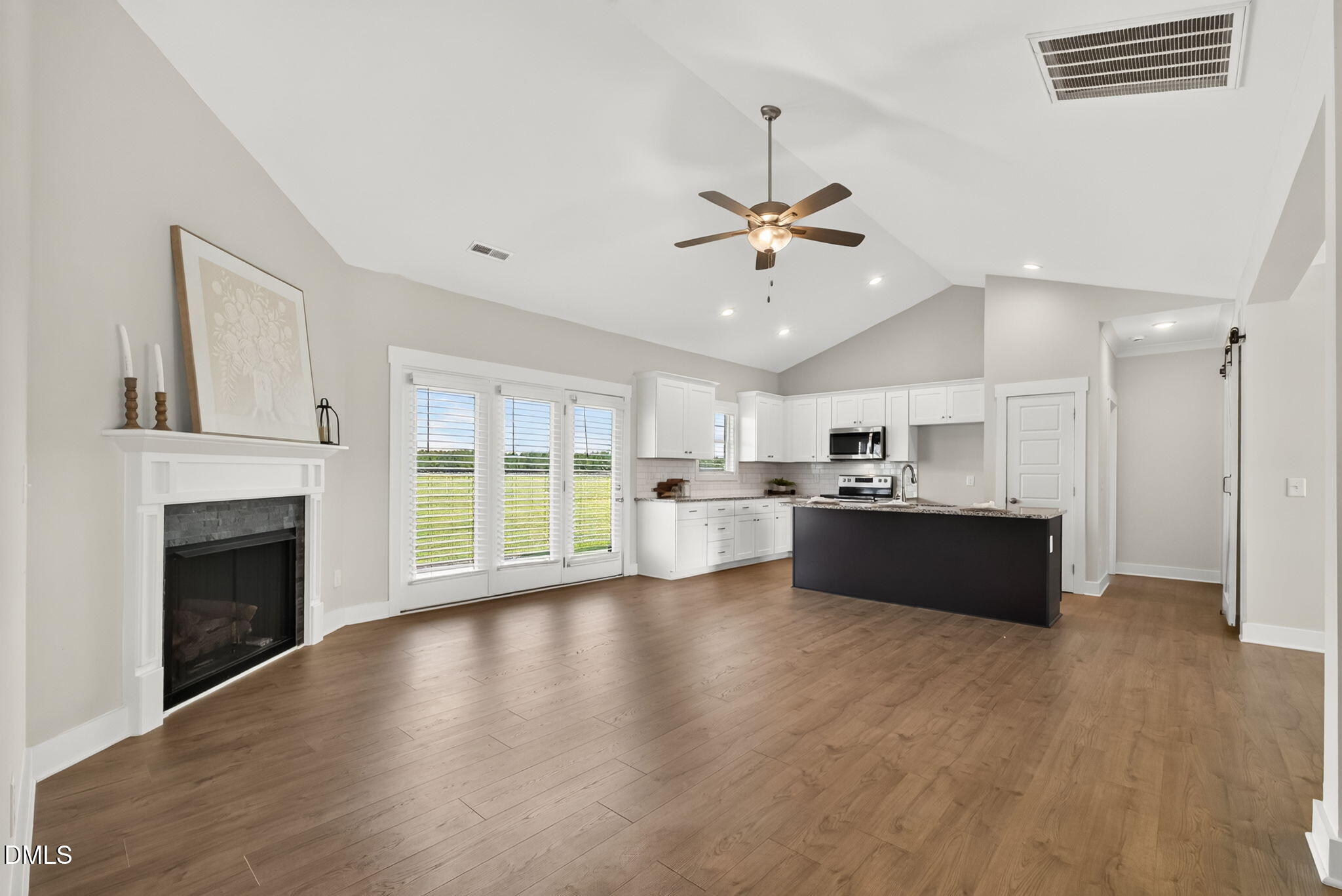 203 Tuscany Circle Property Photo 12