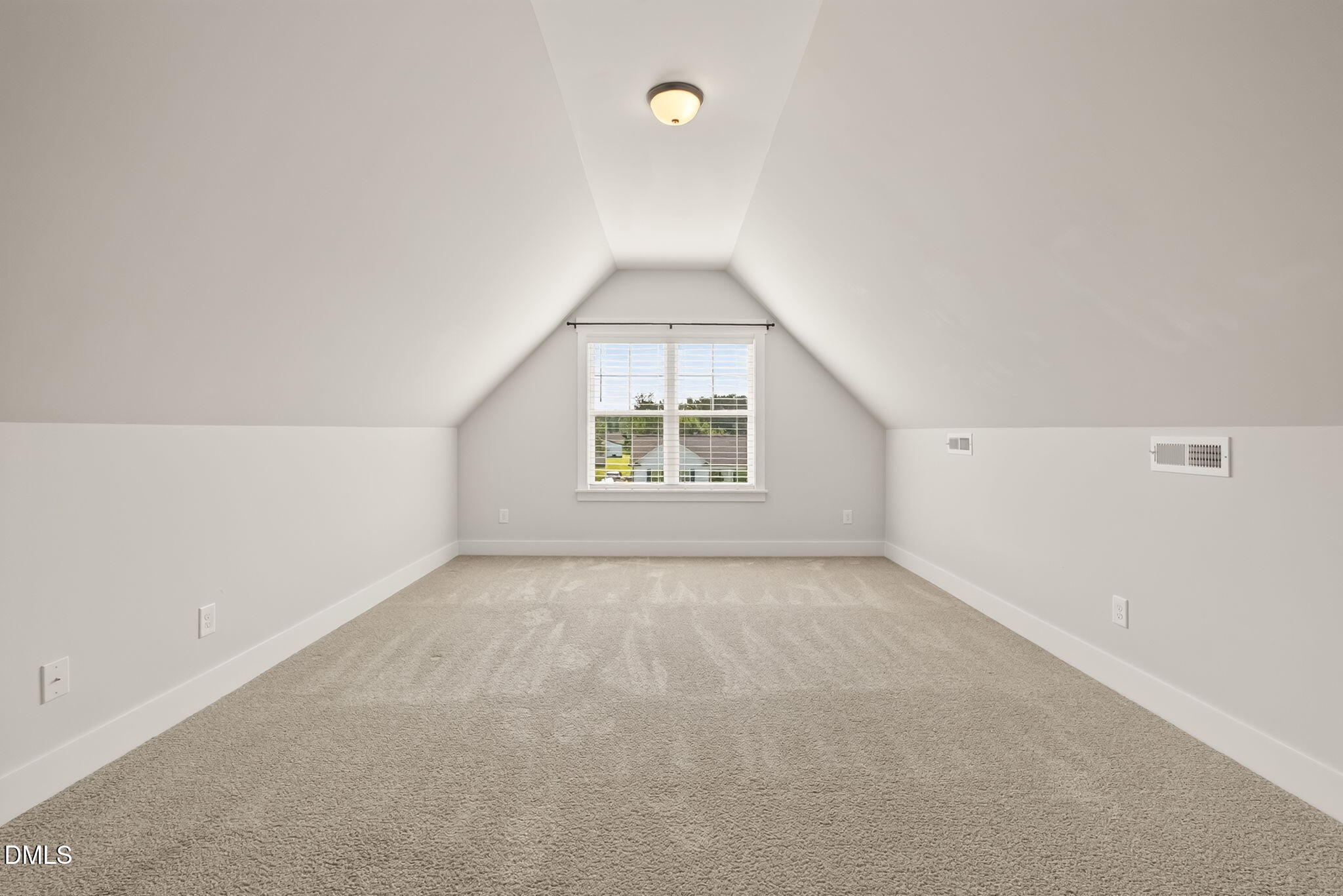 203 Tuscany Circle Property Photo 32