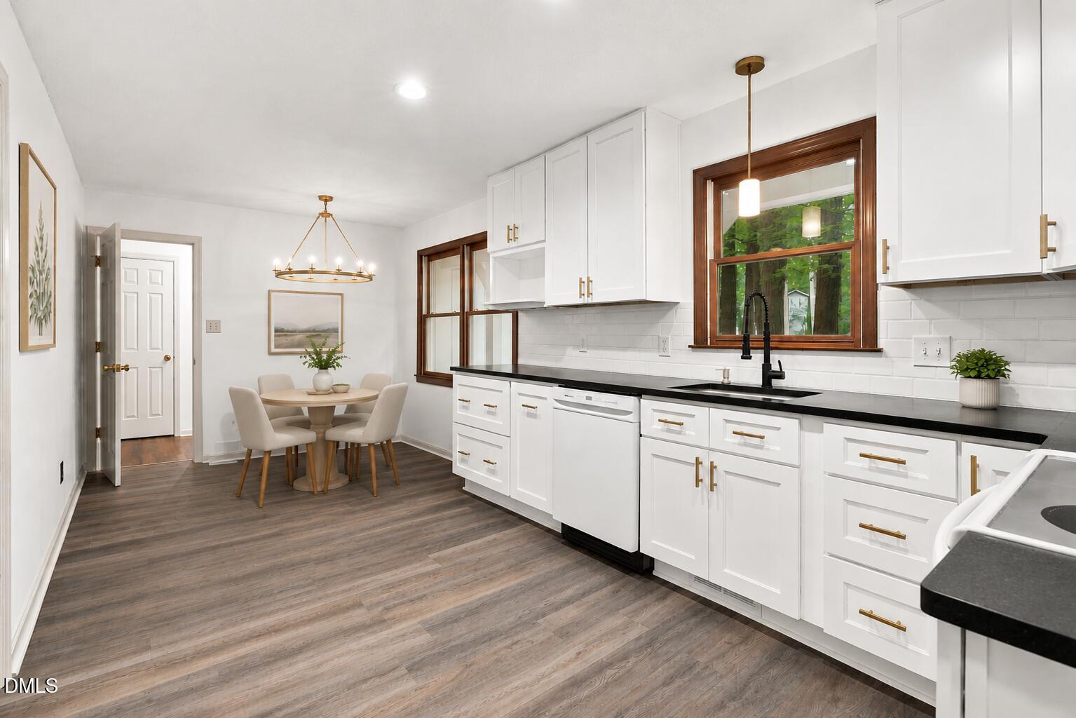 1211 Flanders Street Property Photo 5