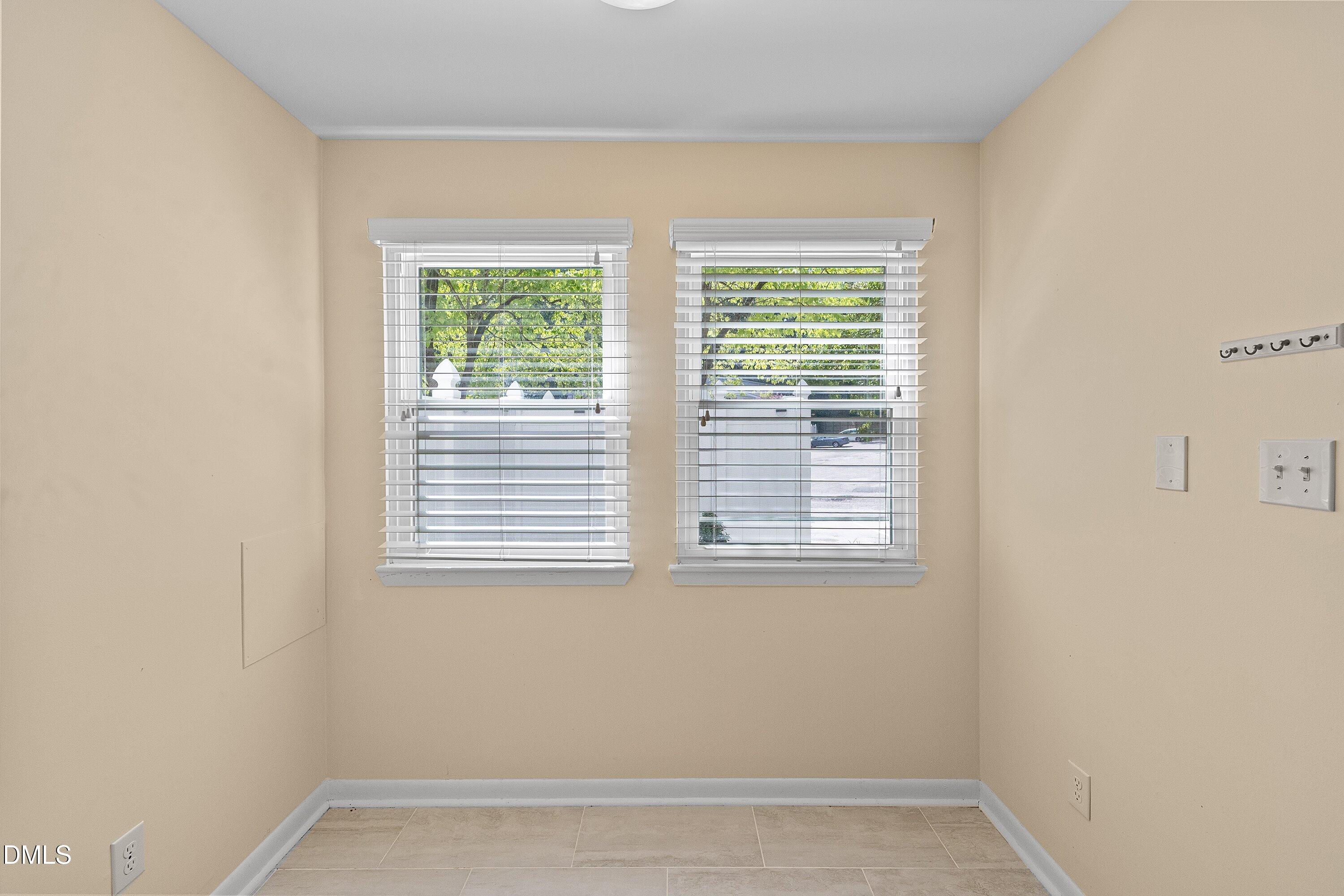 7185 Sandy Creek Drive Property Photo 14