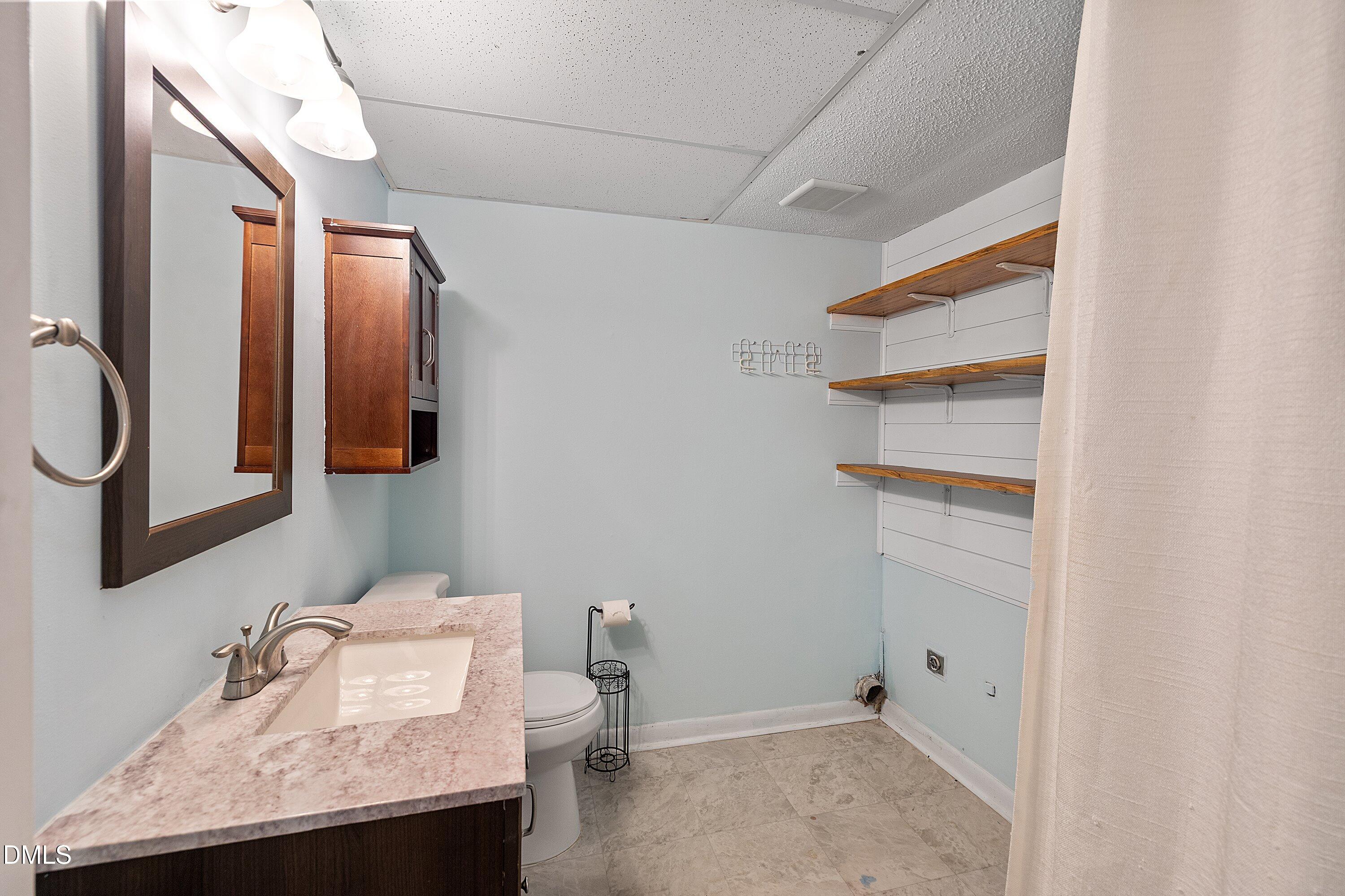7185 Sandy Creek Drive Property Photo 17