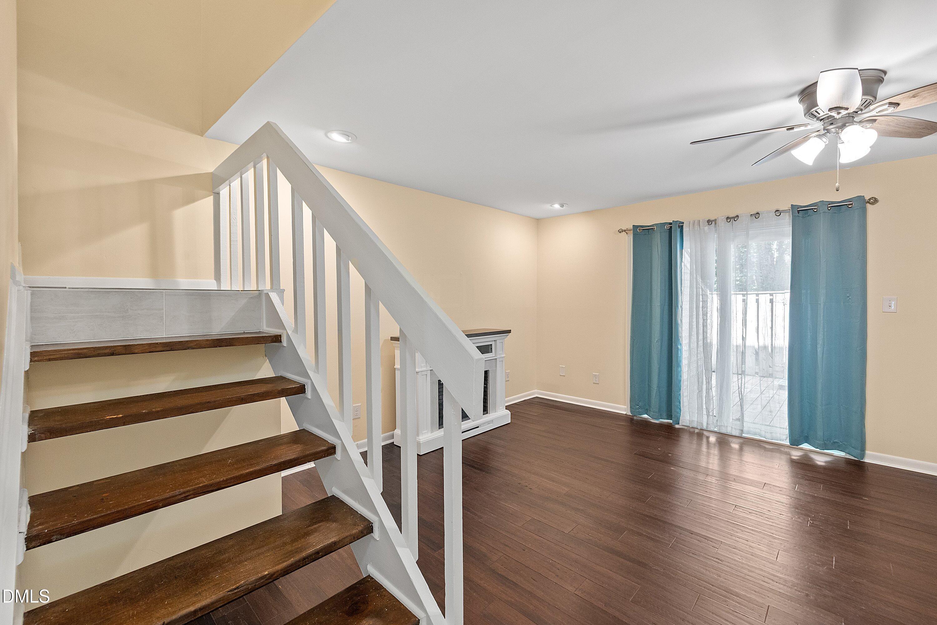 7185 Sandy Creek Drive Property Photo 18