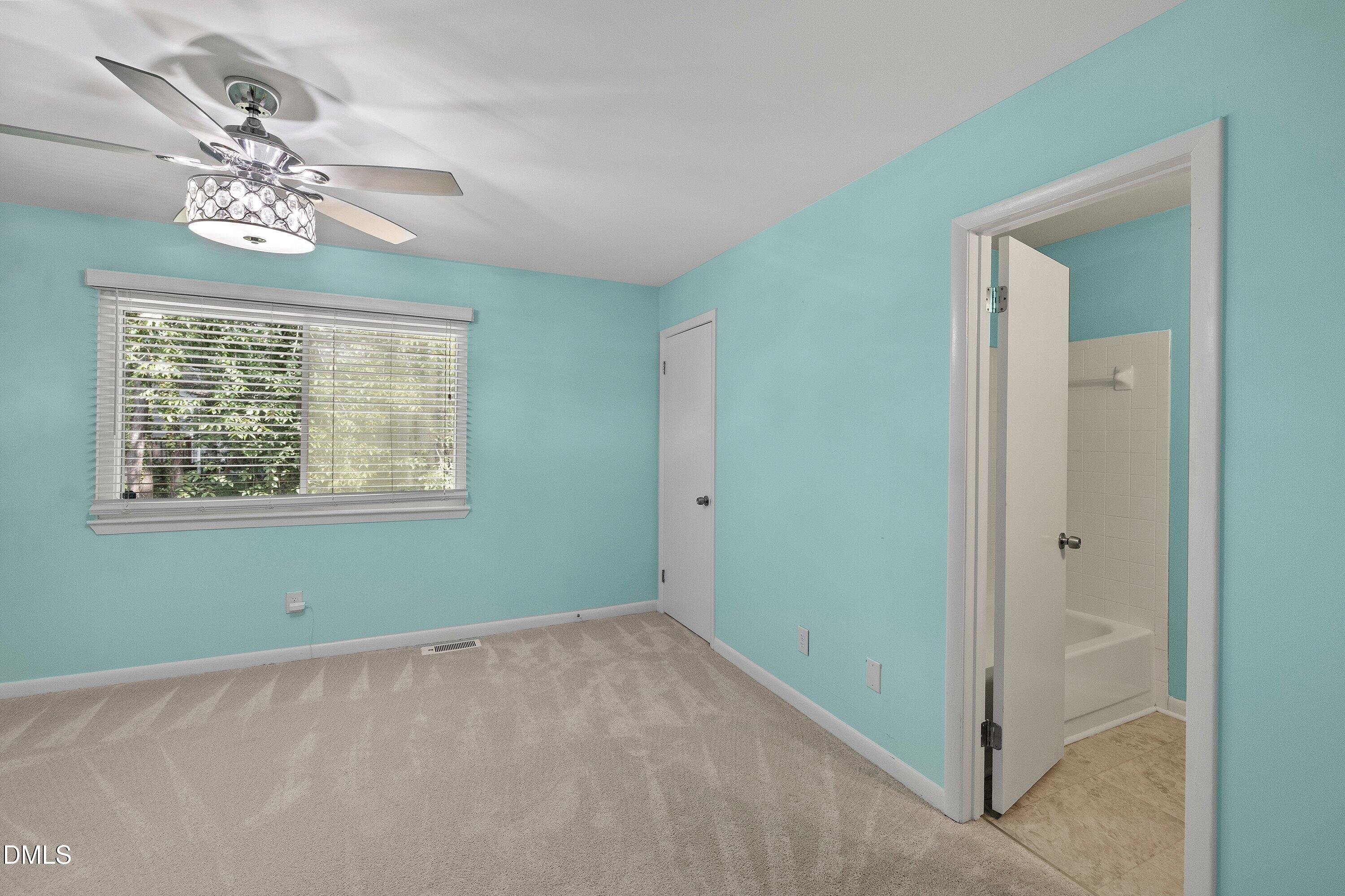 7185 Sandy Creek Drive Property Photo 21