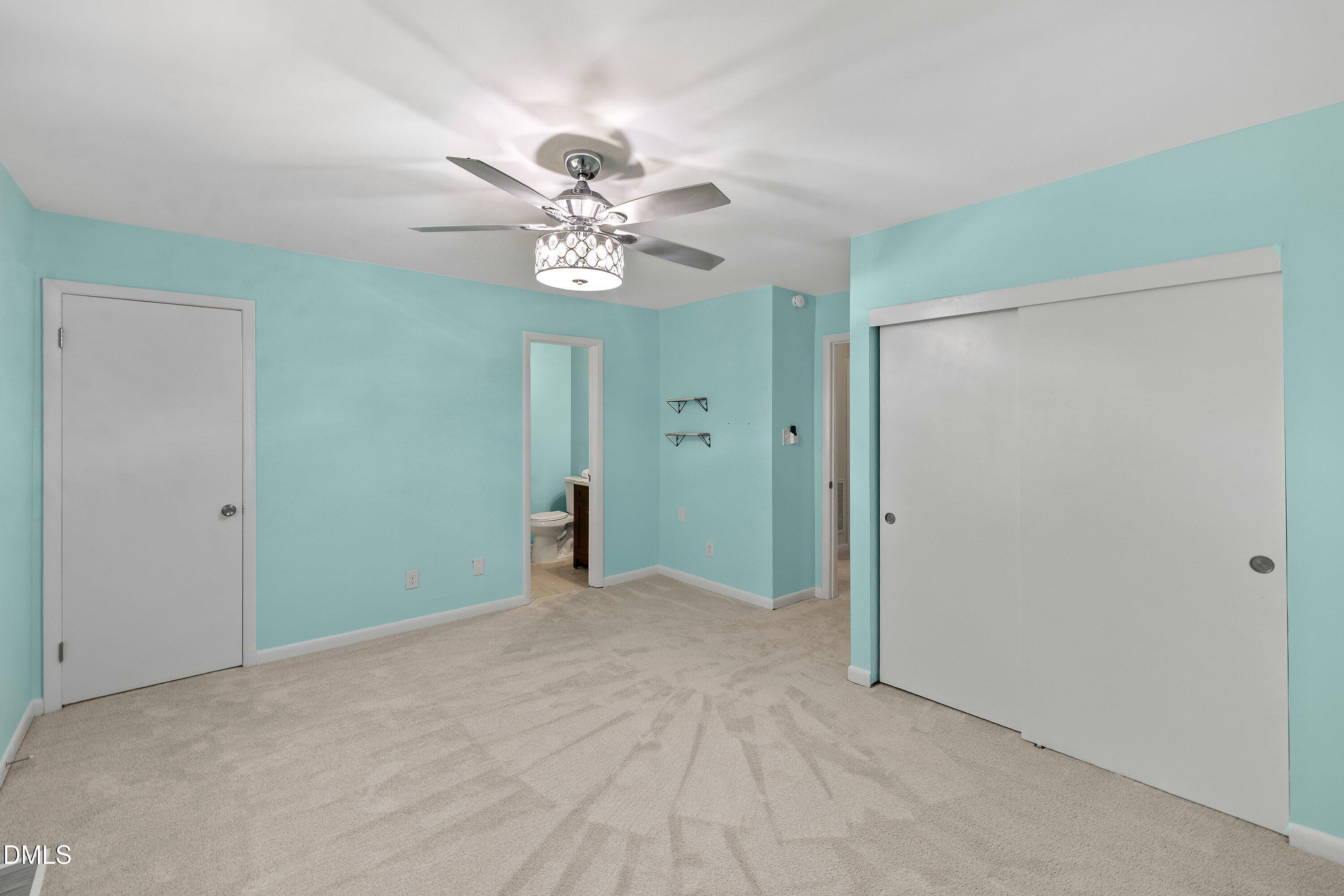 7185 Sandy Creek Drive Property Photo 22