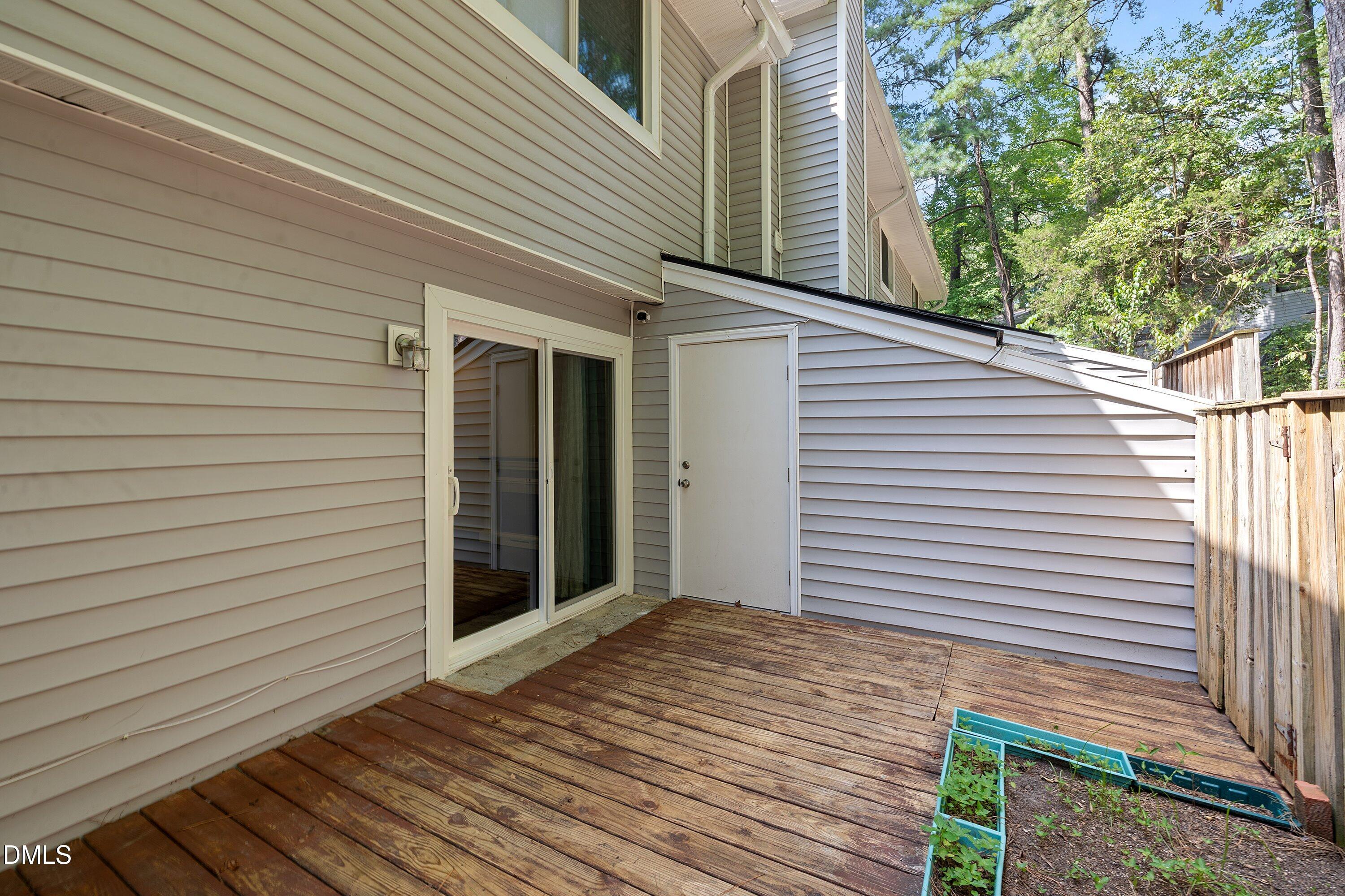 7185 Sandy Creek Drive Property Photo 32