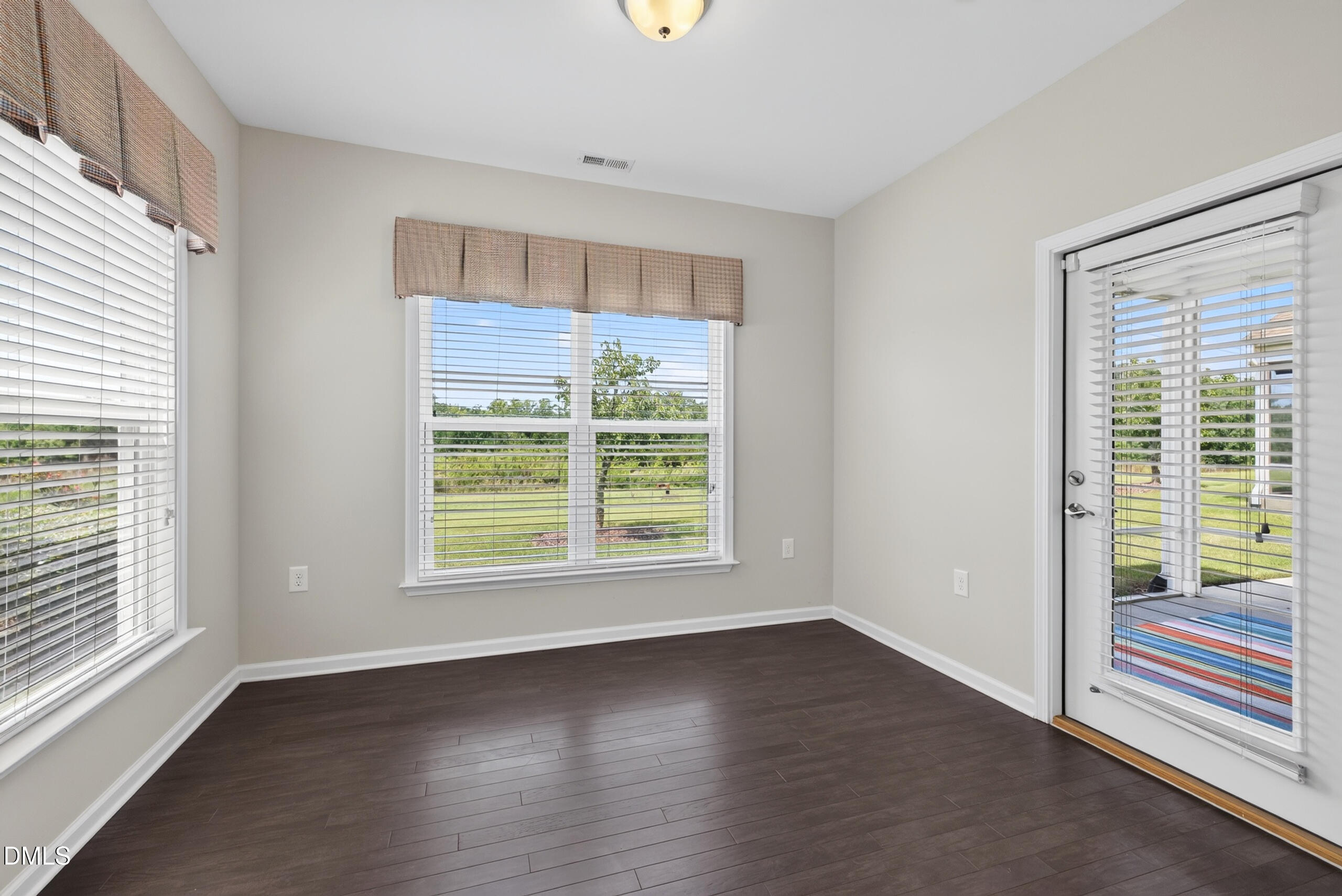 2414 Bloomsbury Manor Drive Property Photo 19