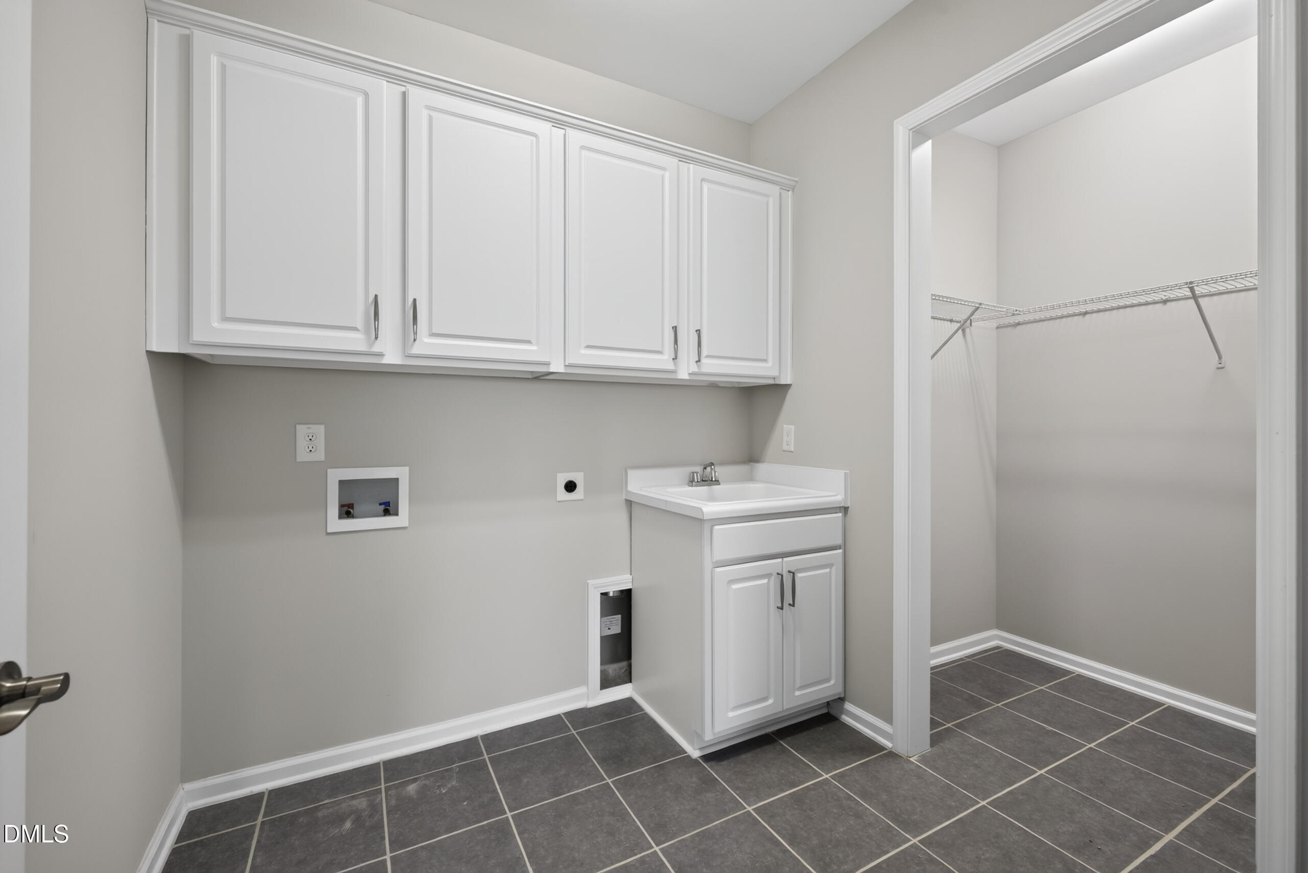 2414 Bloomsbury Manor Drive Property Photo 32