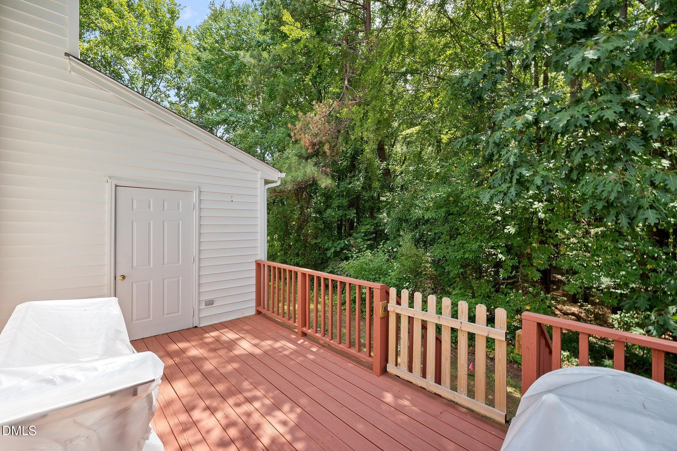 123 Luxon Place Property Photo 35