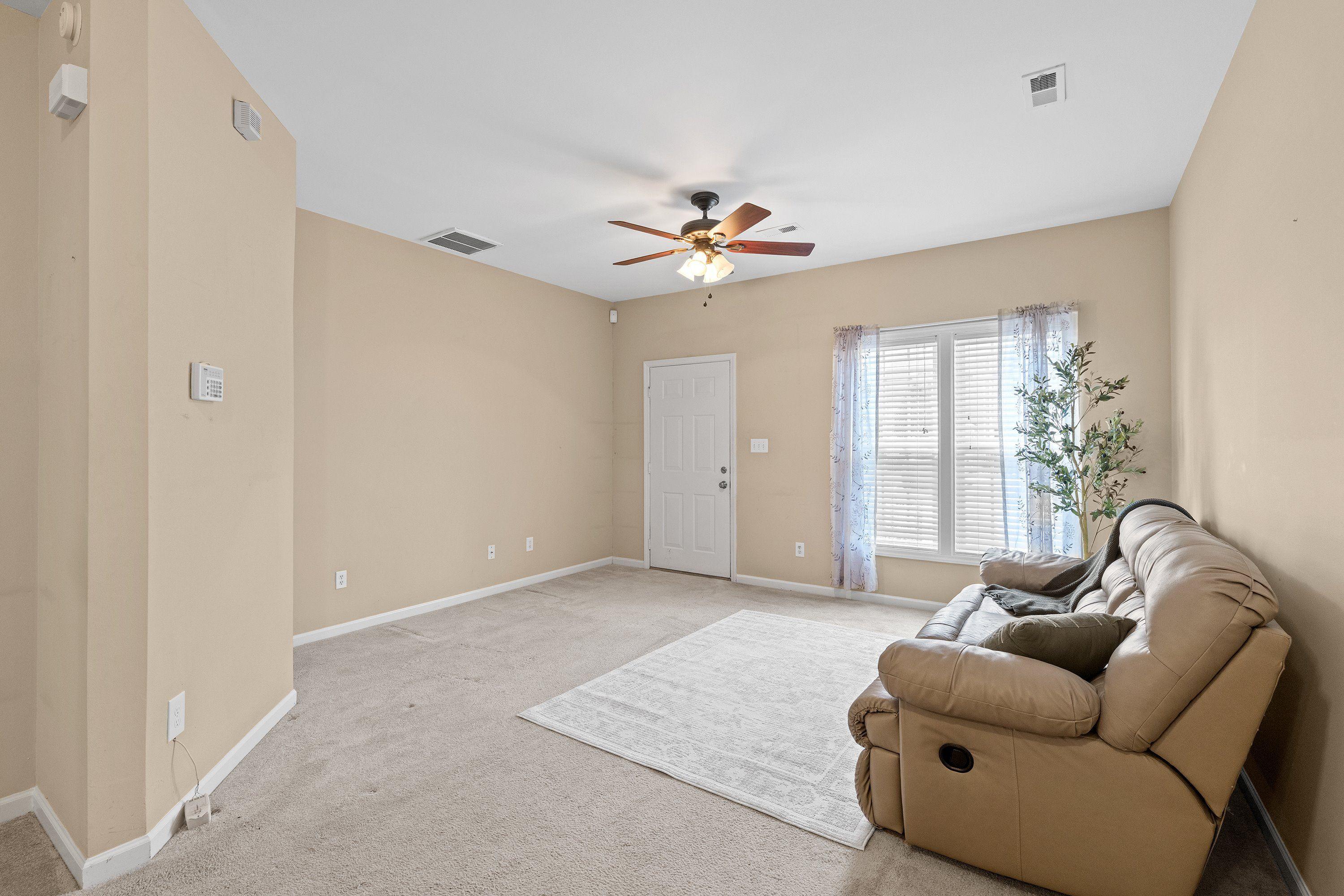 43 Cheltenham Drive Property Photo 5