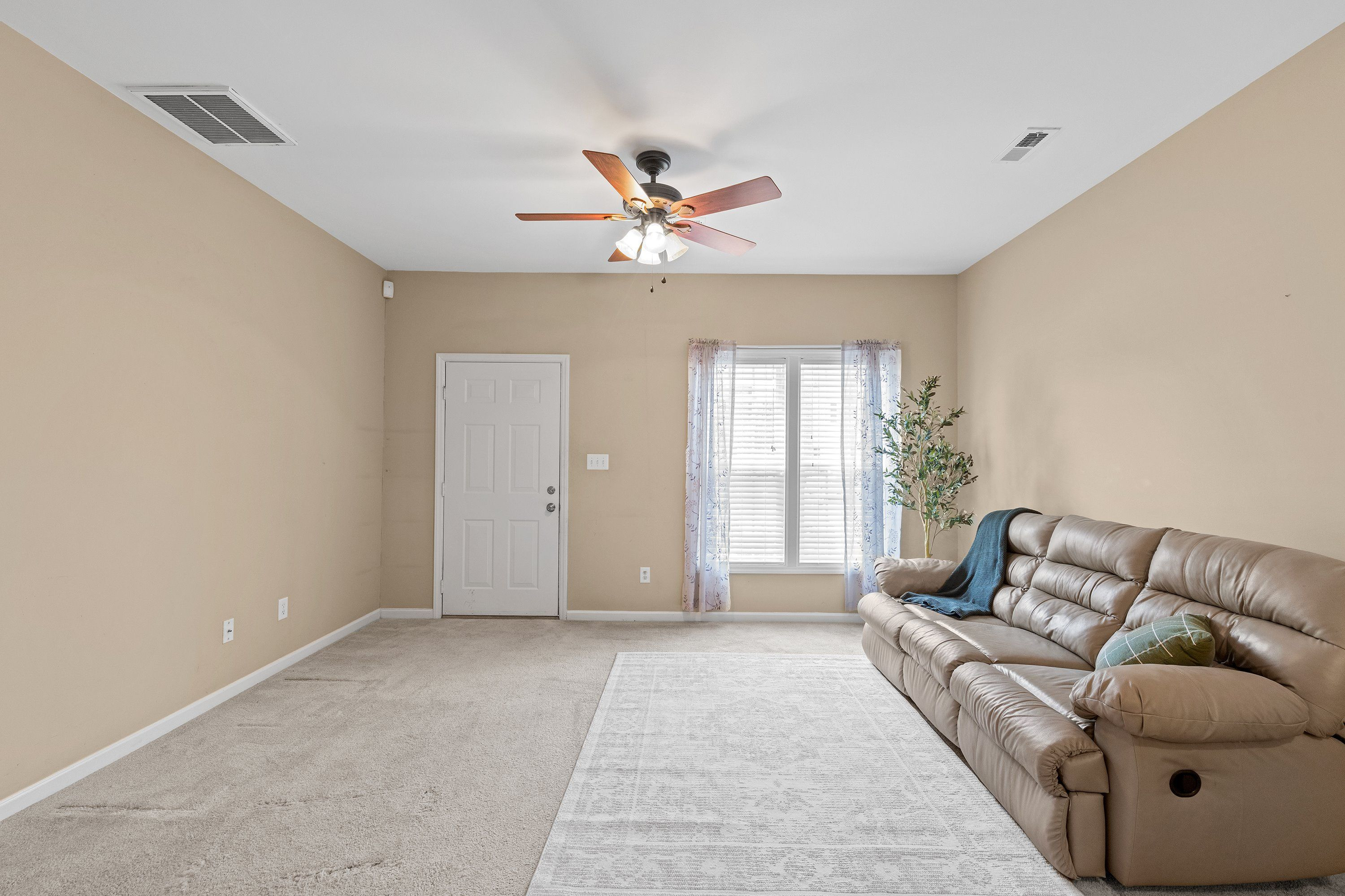 43 Cheltenham Drive Property Photo 6