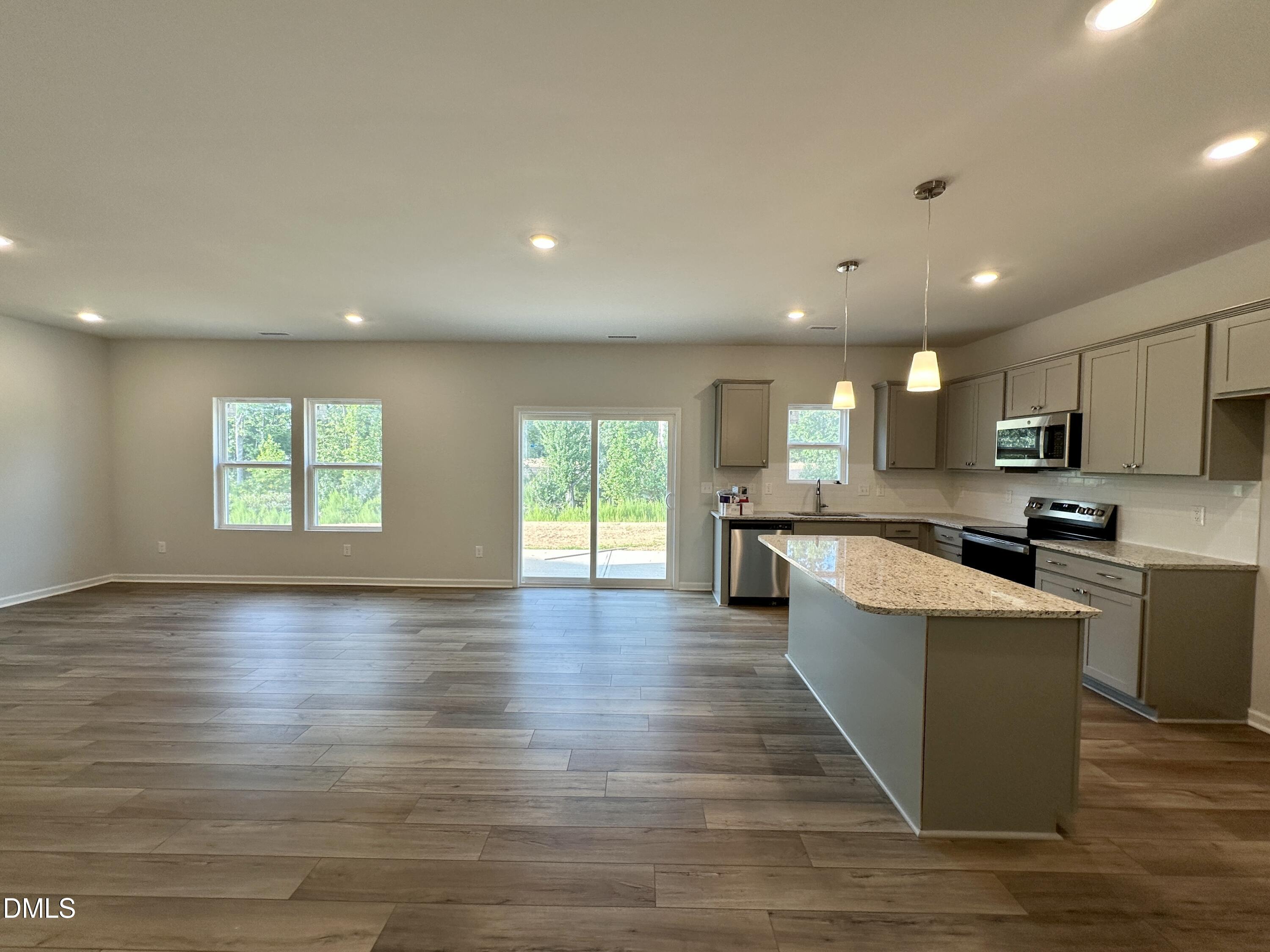 220 Buckthorn Drive Property Photo 3