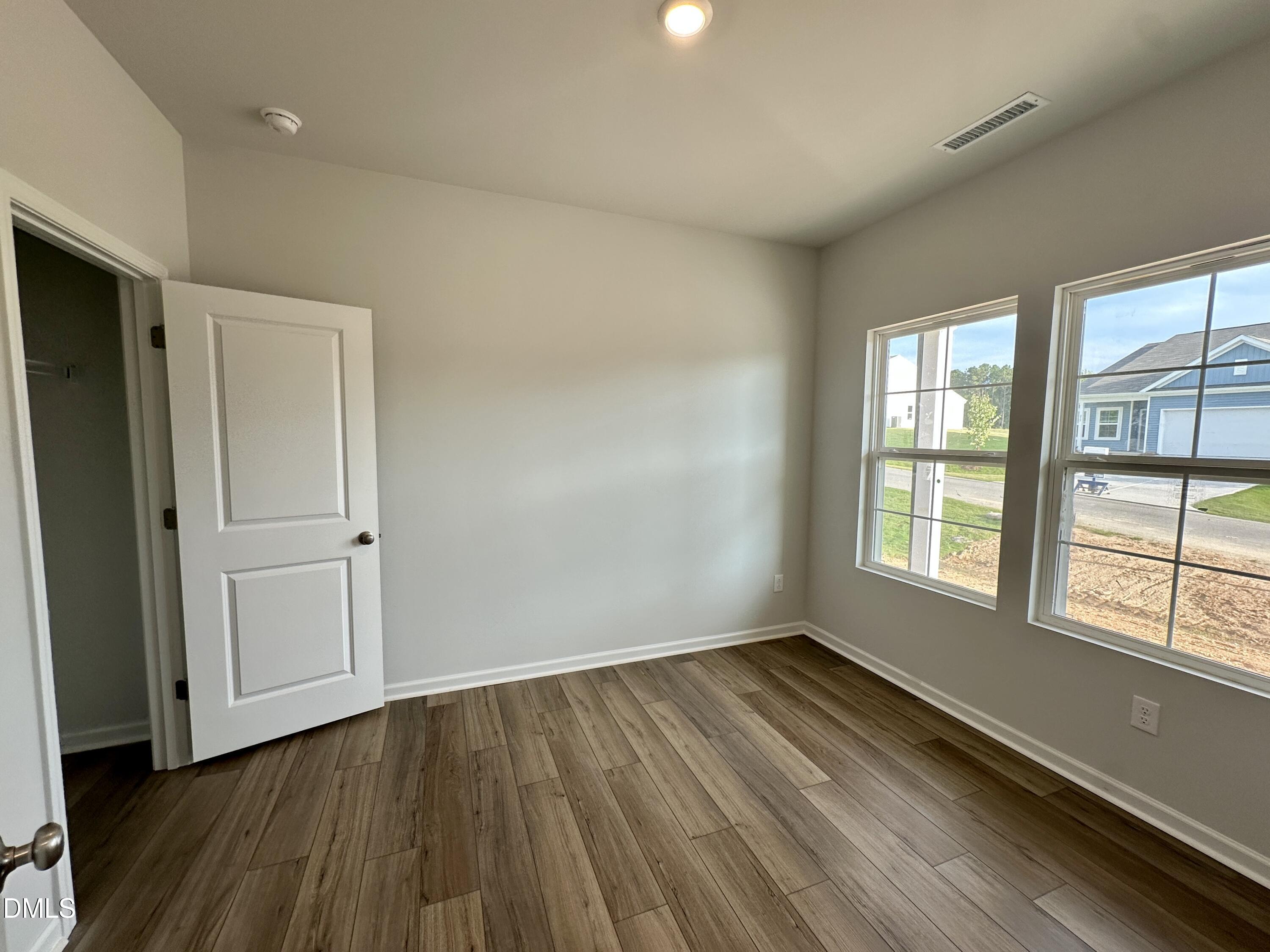 220 Buckthorn Drive Property Photo 9