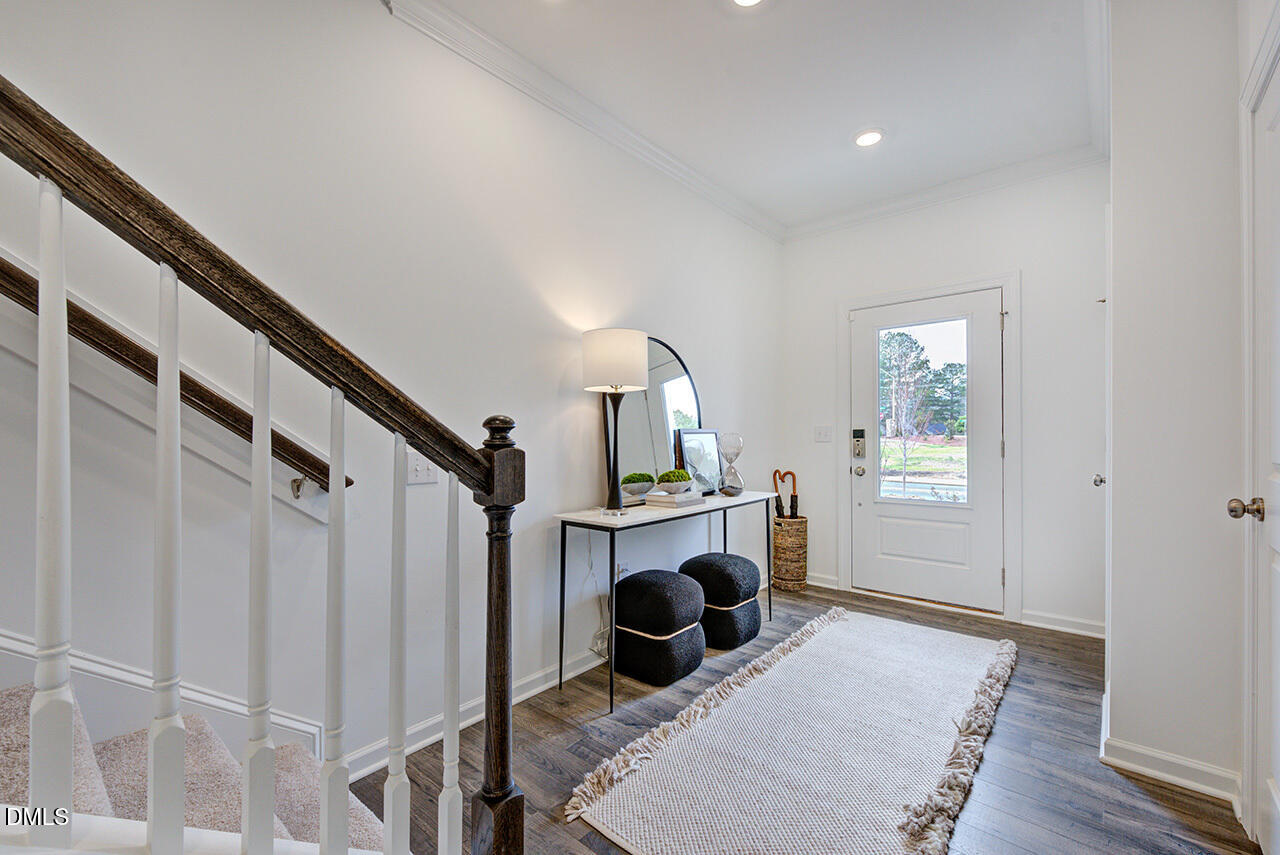174 Hank Way Property Photo 6