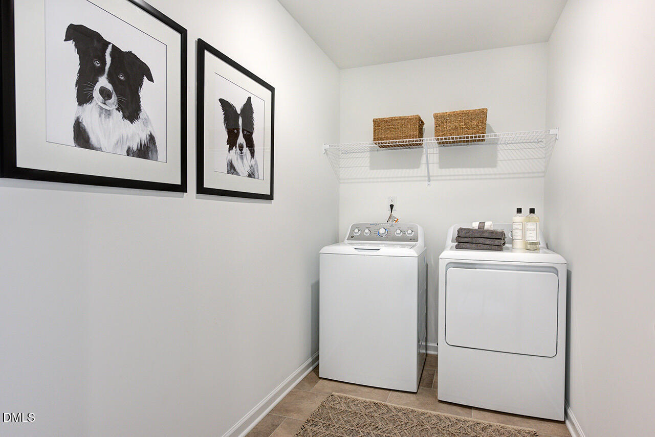 174 Hank Way Property Photo 33
