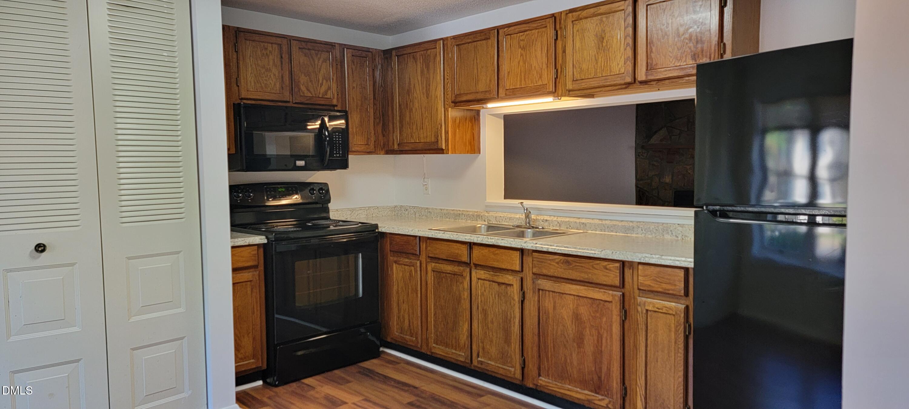 7725 Sandra Lane Property Photo 3