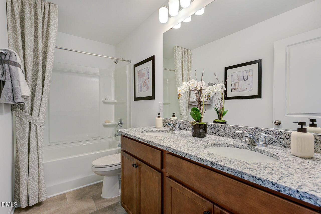 170 Hank Way Property Photo 31