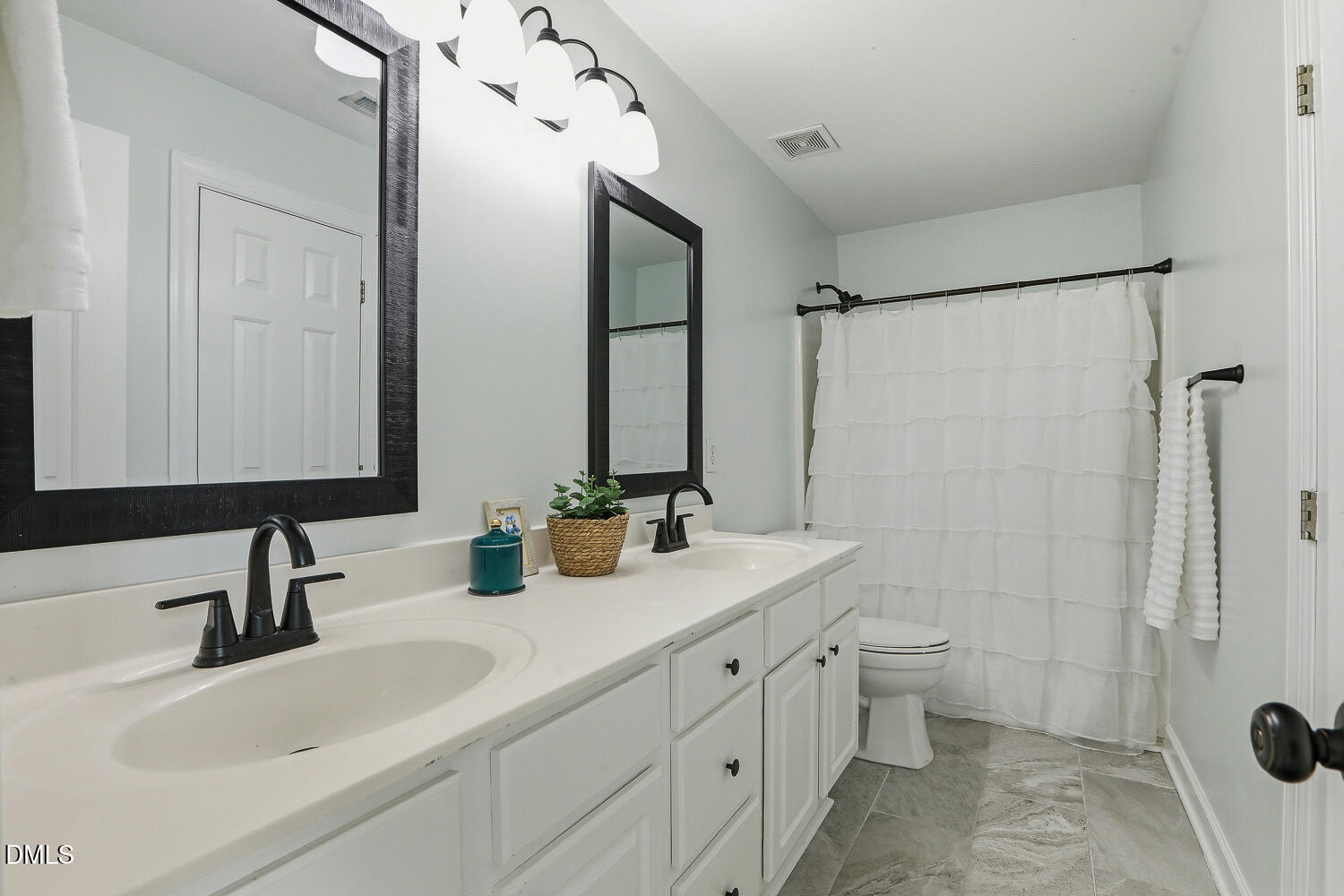 470 Magdala Place Property Photo 23