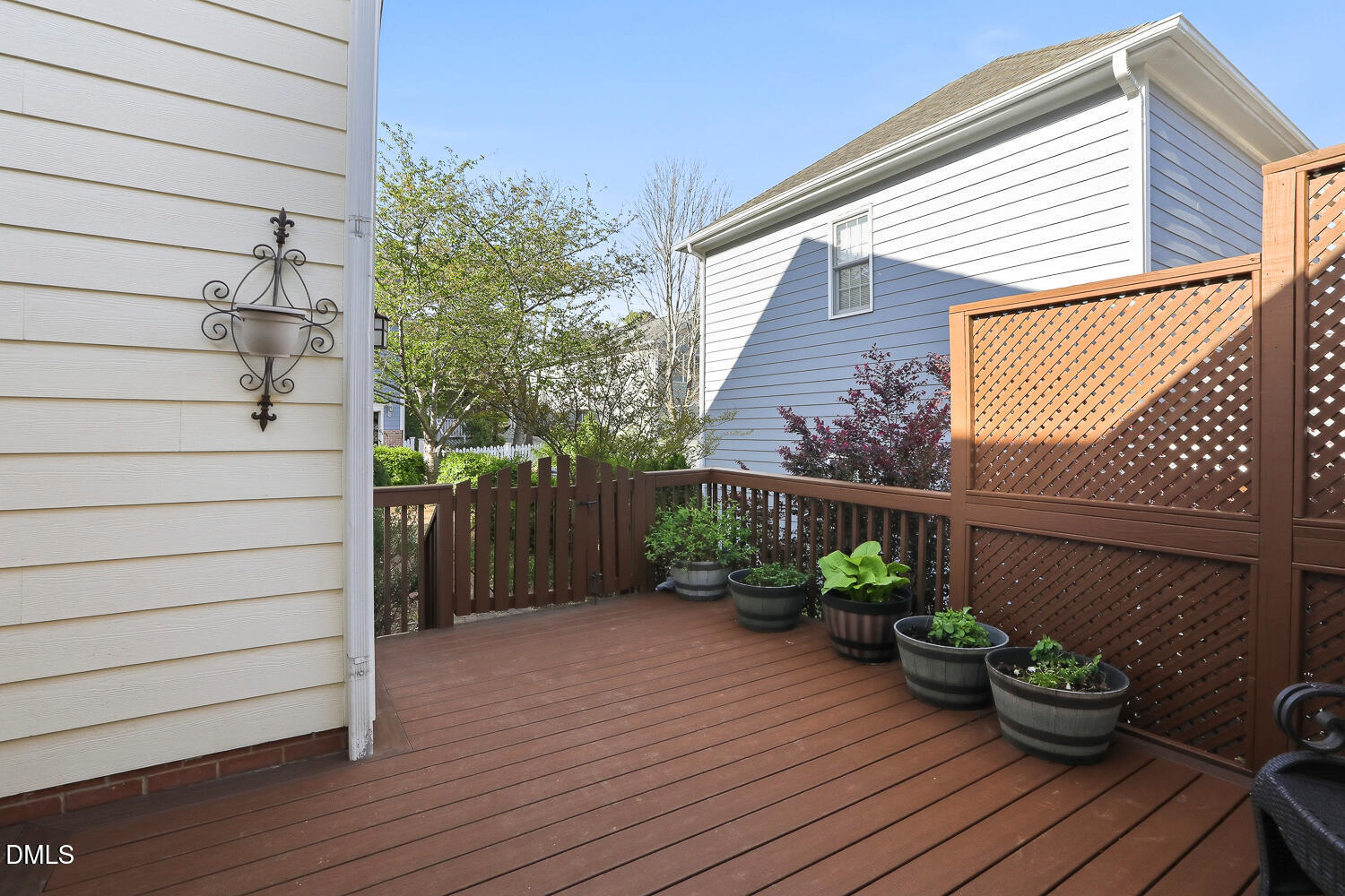 470 Magdala Place Property Photo 32