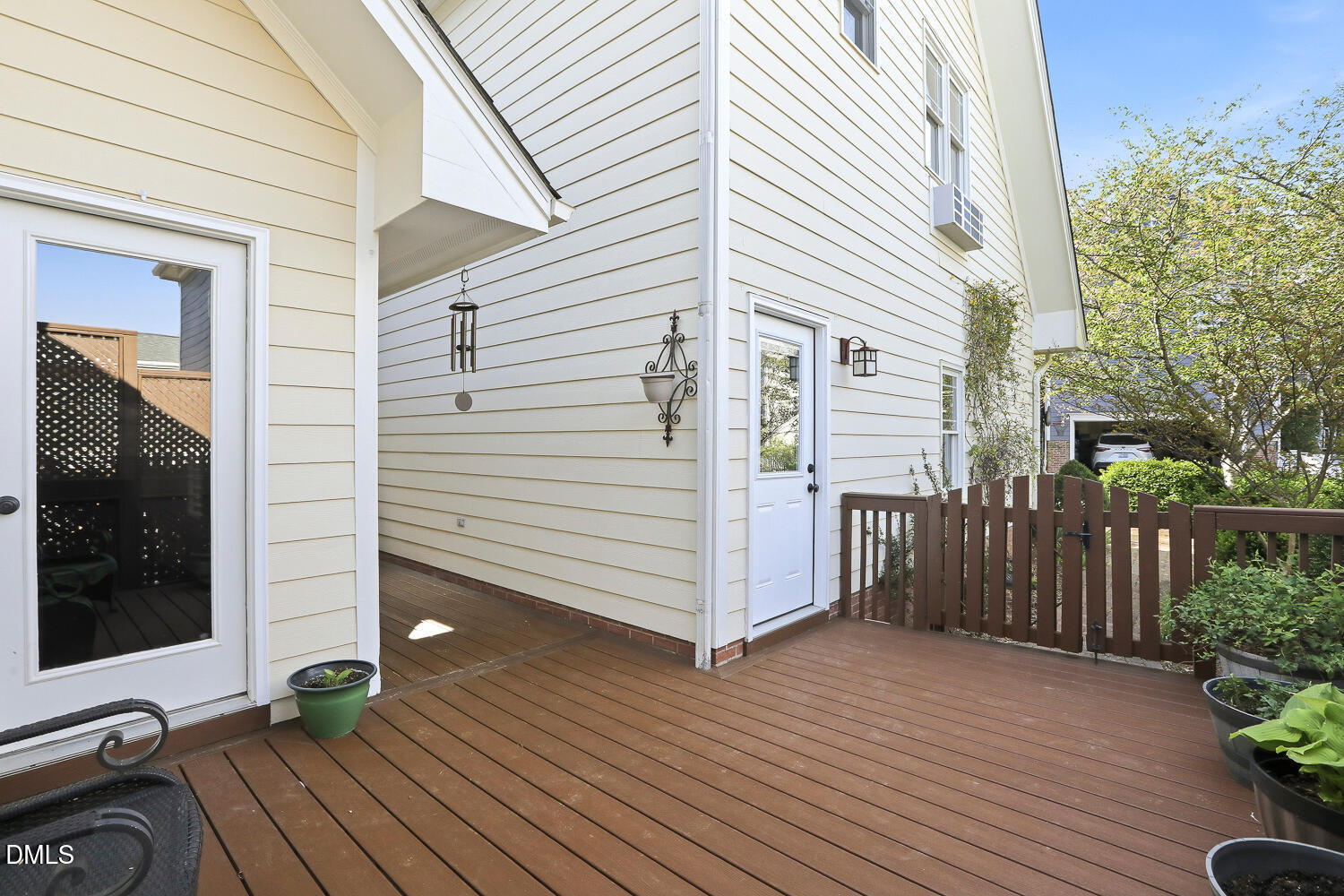 470 Magdala Place Property Photo 33