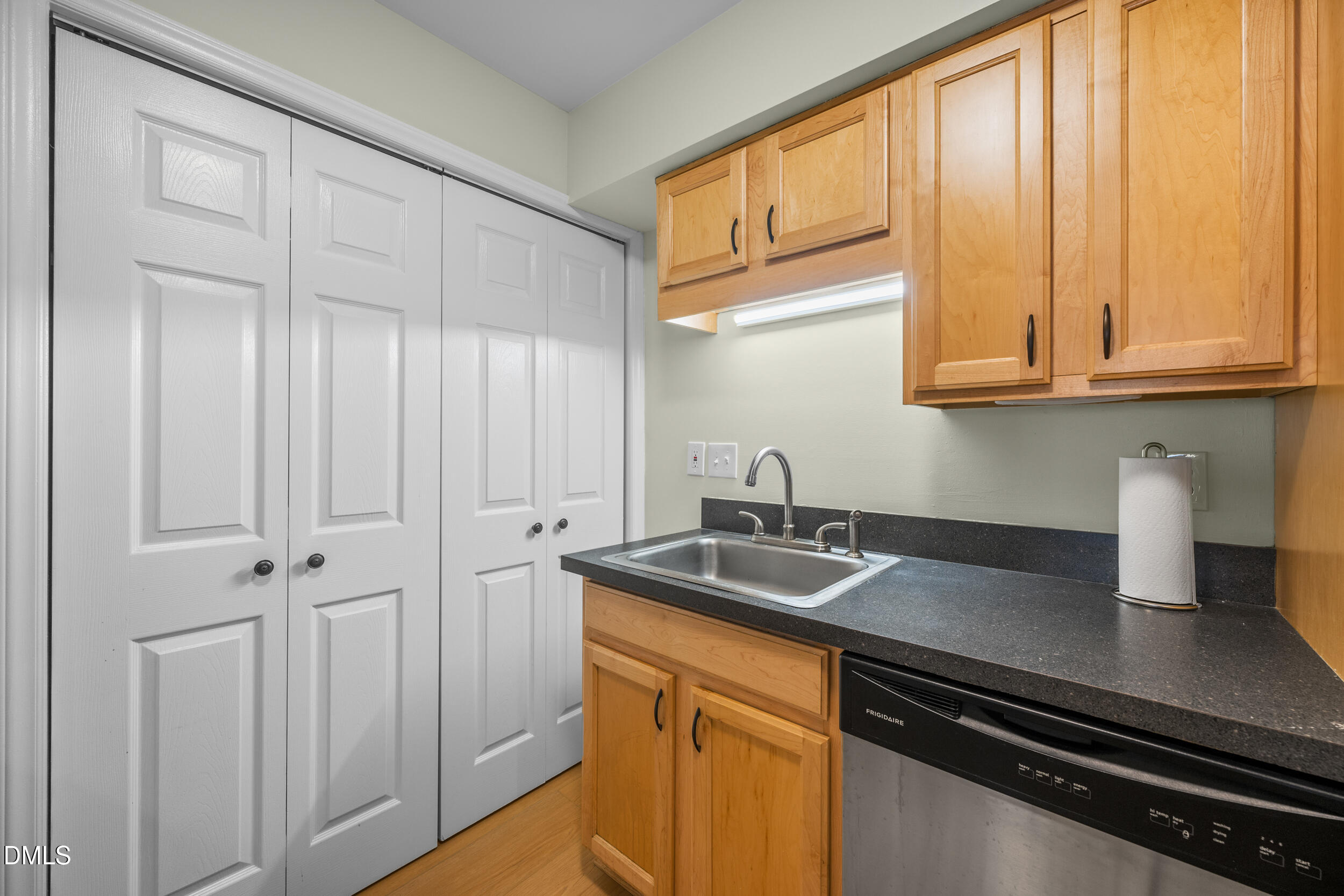1312 Hillbrow Lane Property Photo 6
