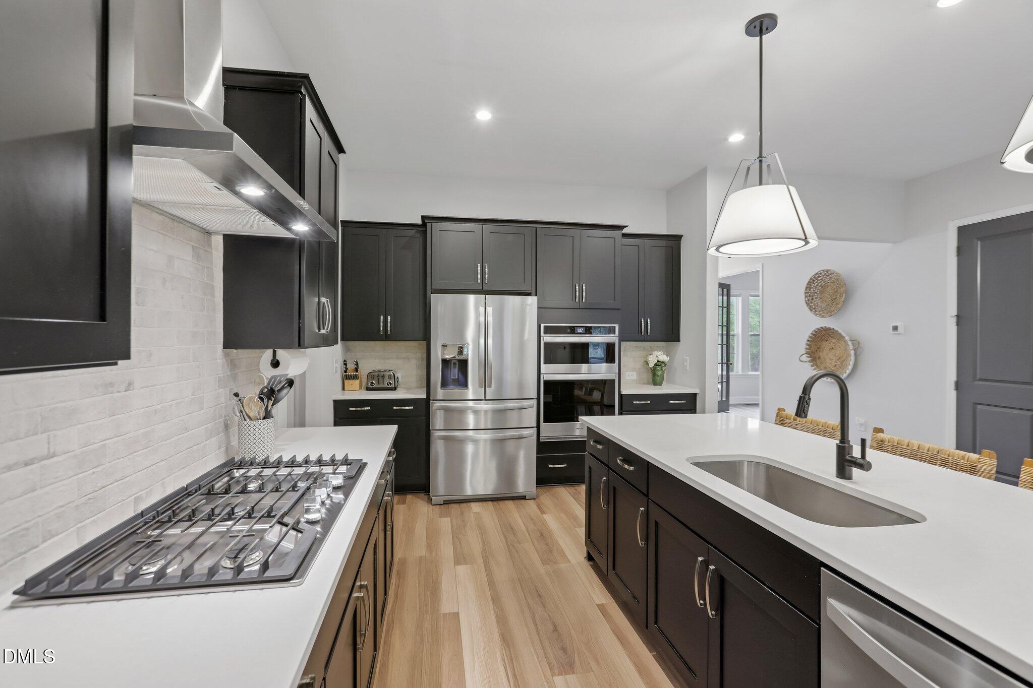 568 The Parks Drive Property Photo 11
