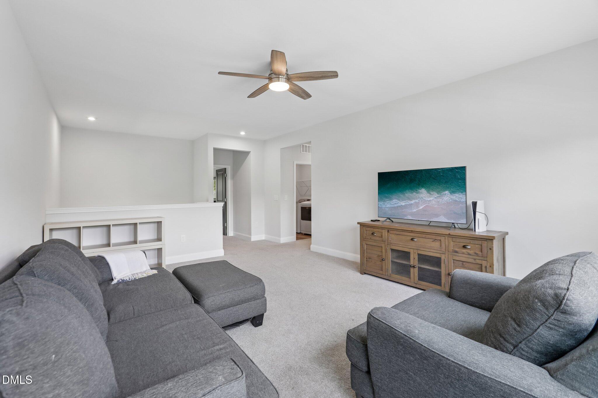 568 The Parks Drive Property Photo 16