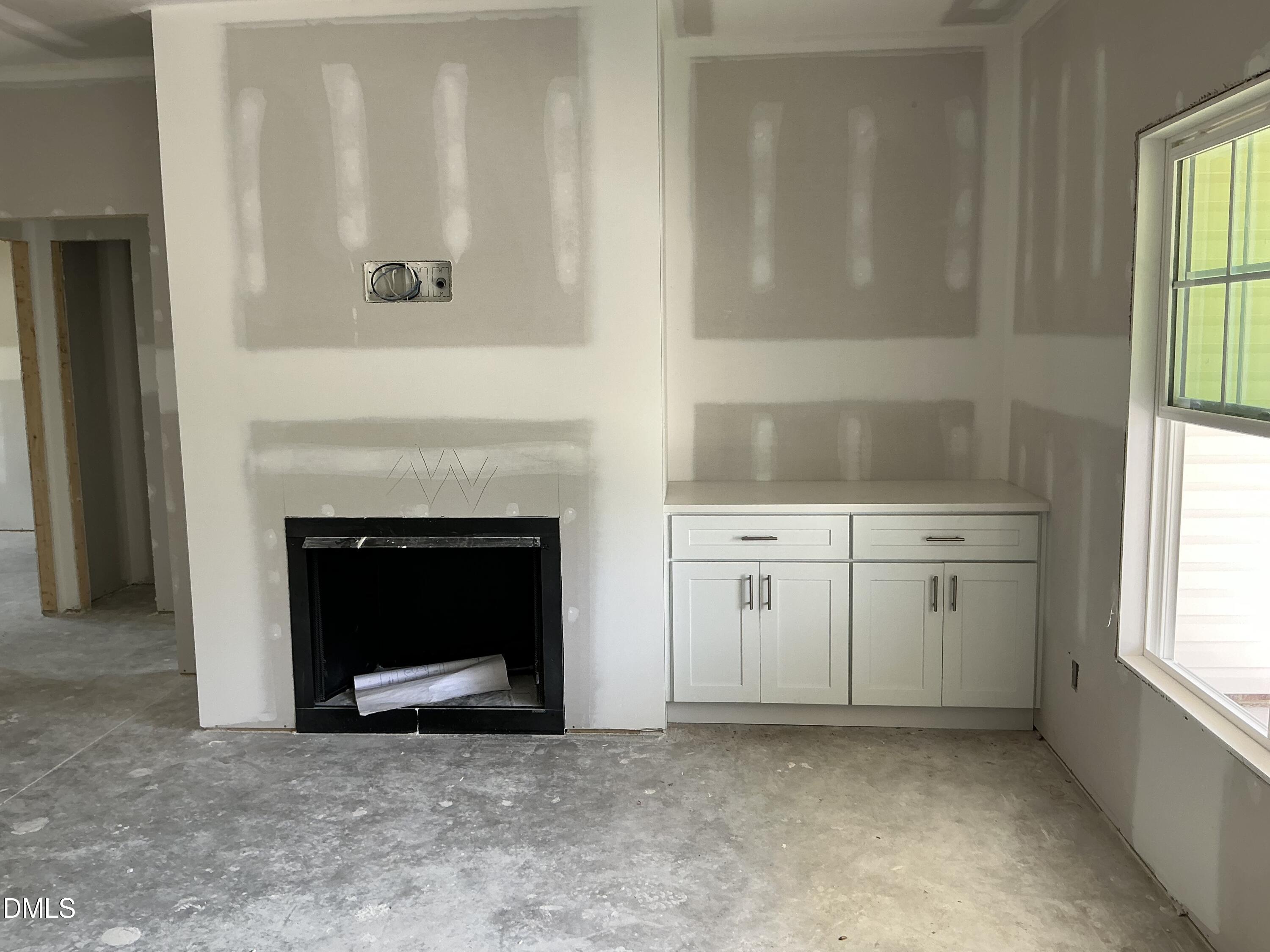 1027 N Lincoln Street Property Photo 12