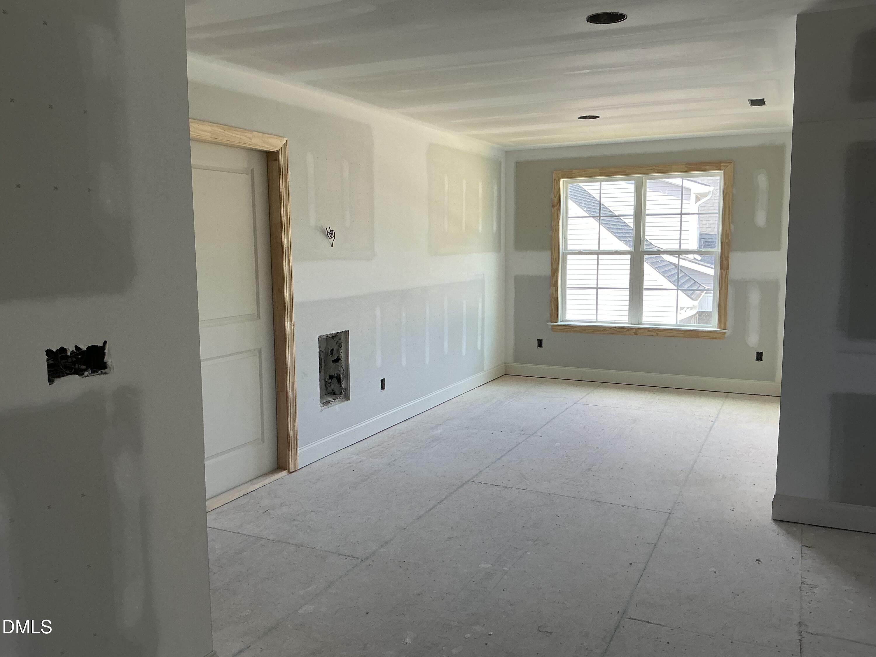 1027 N Lincoln Street Property Photo 12