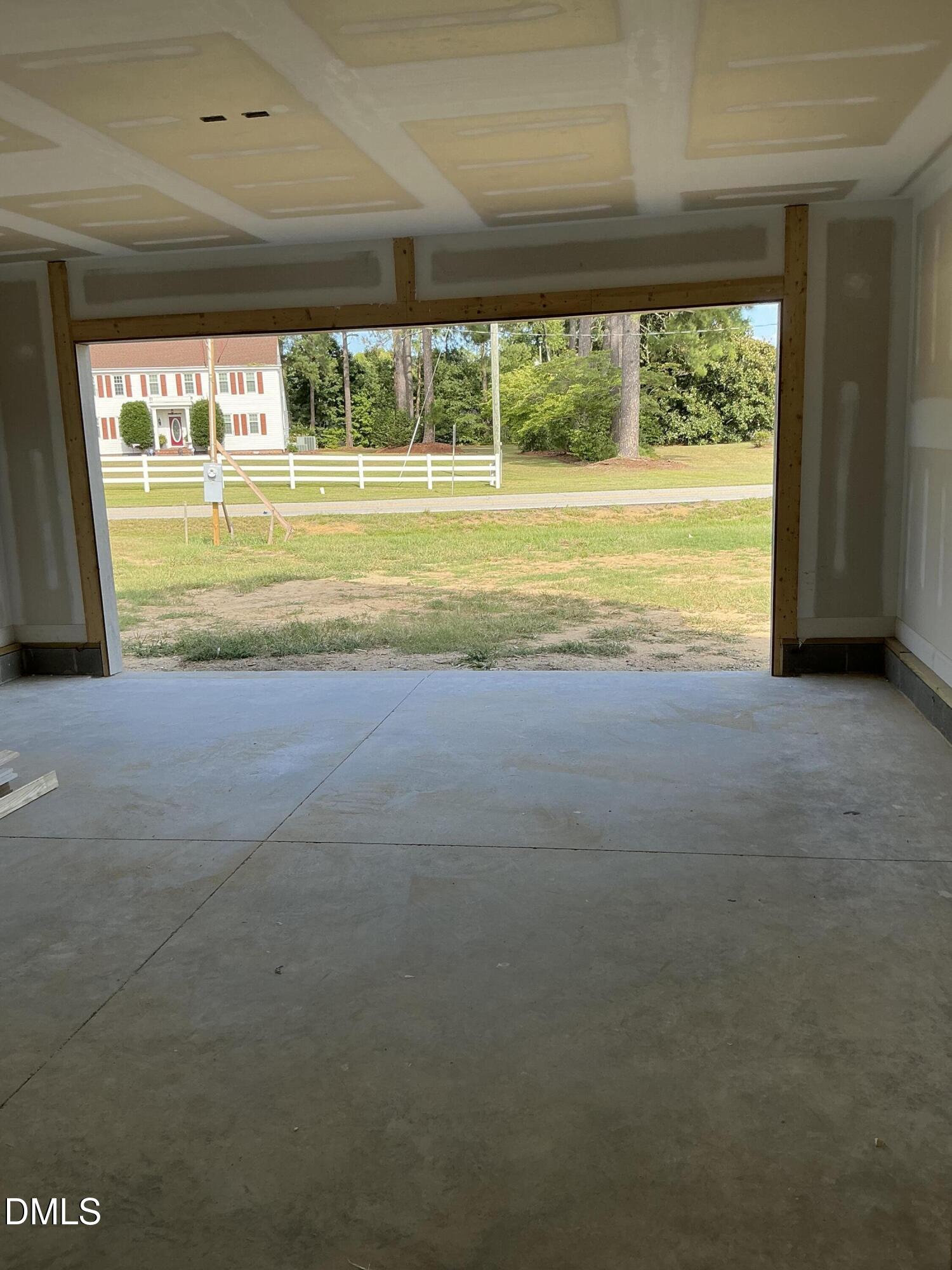 1027 N Lincoln Street Property Photo 13