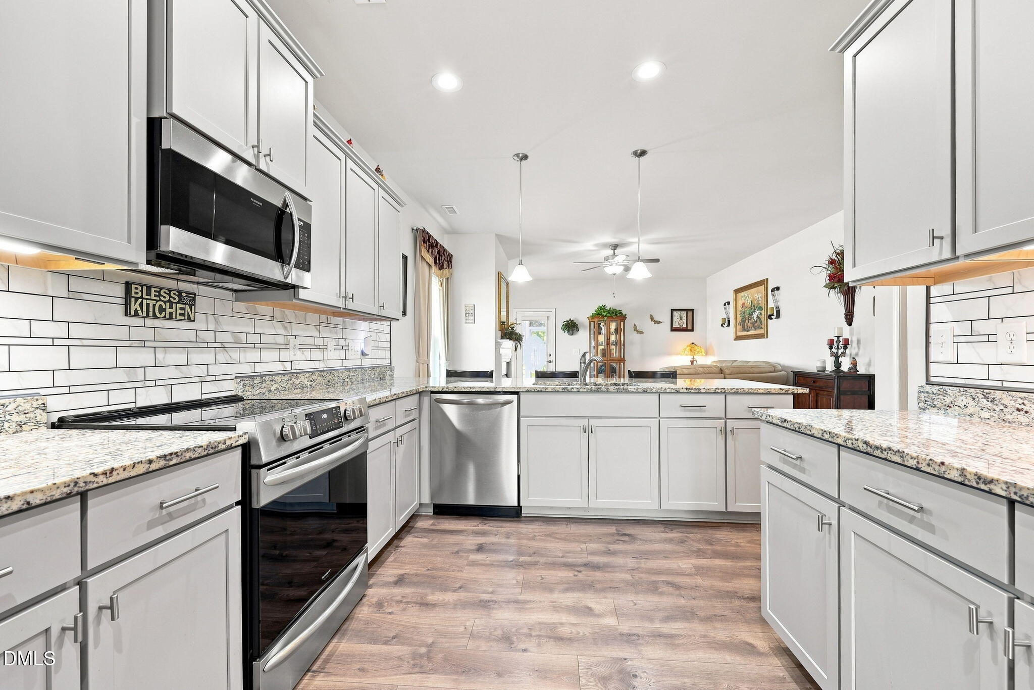 102 Boomer Street Property Photo 7