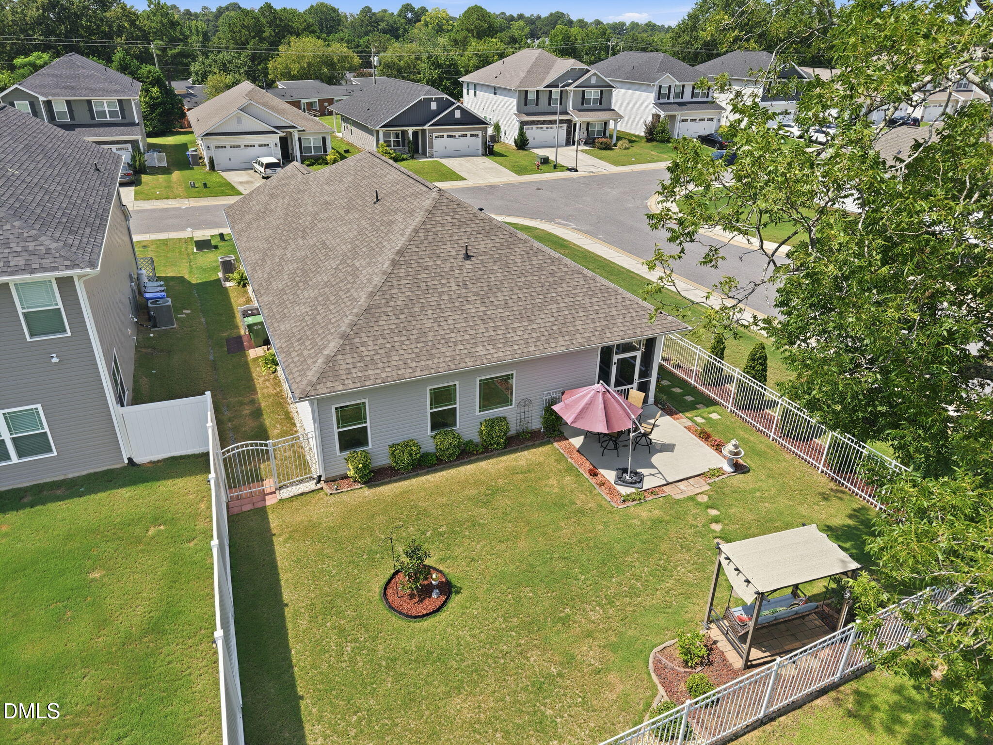 102 Boomer Street Property Photo 29