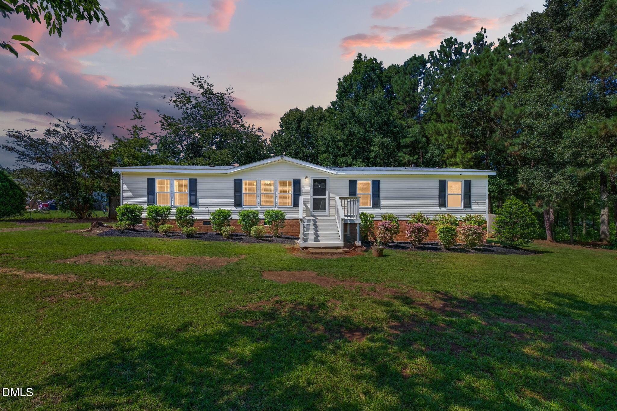 411 Falcon Run Property Photo 2