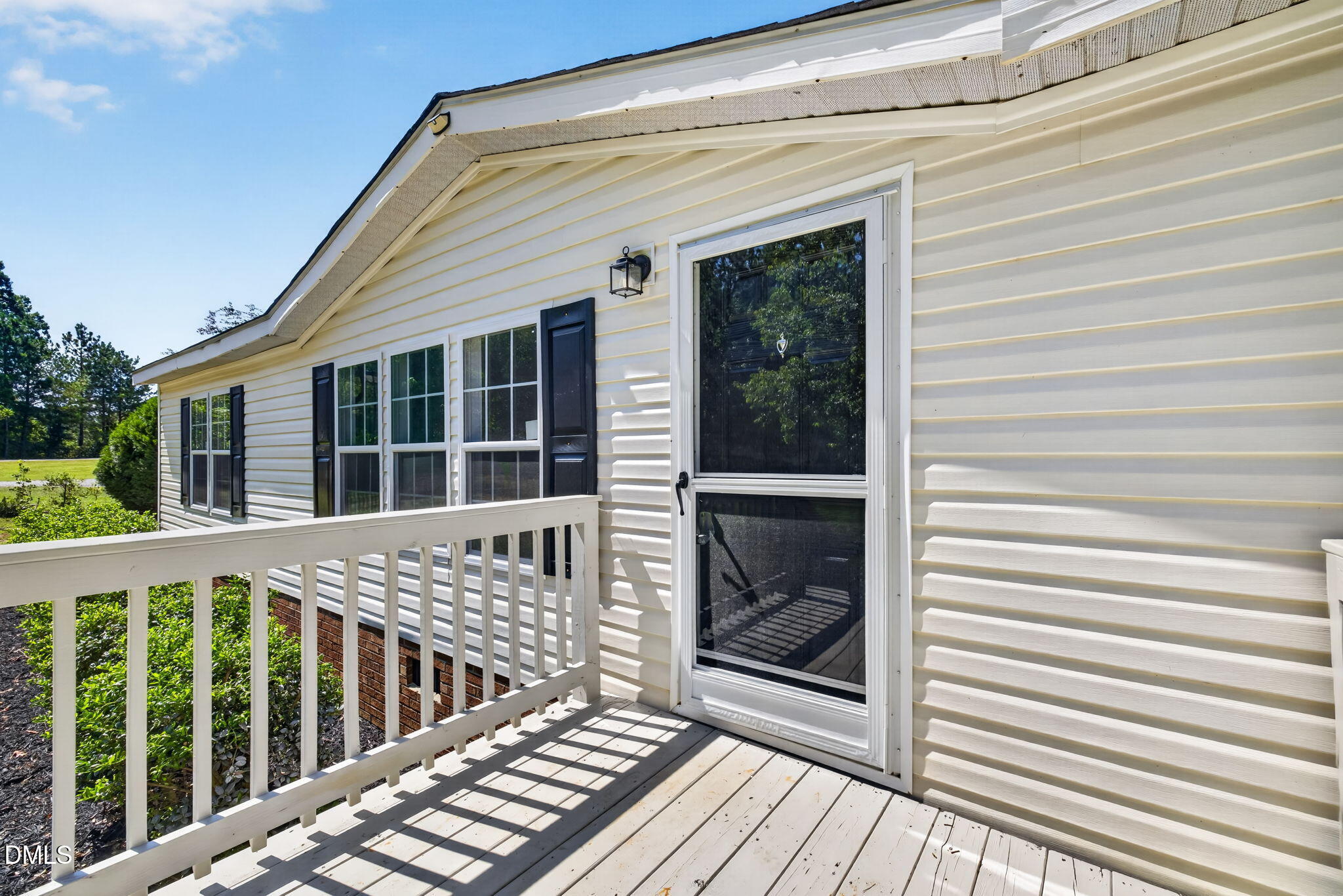 411 Falcon Run Property Photo 11