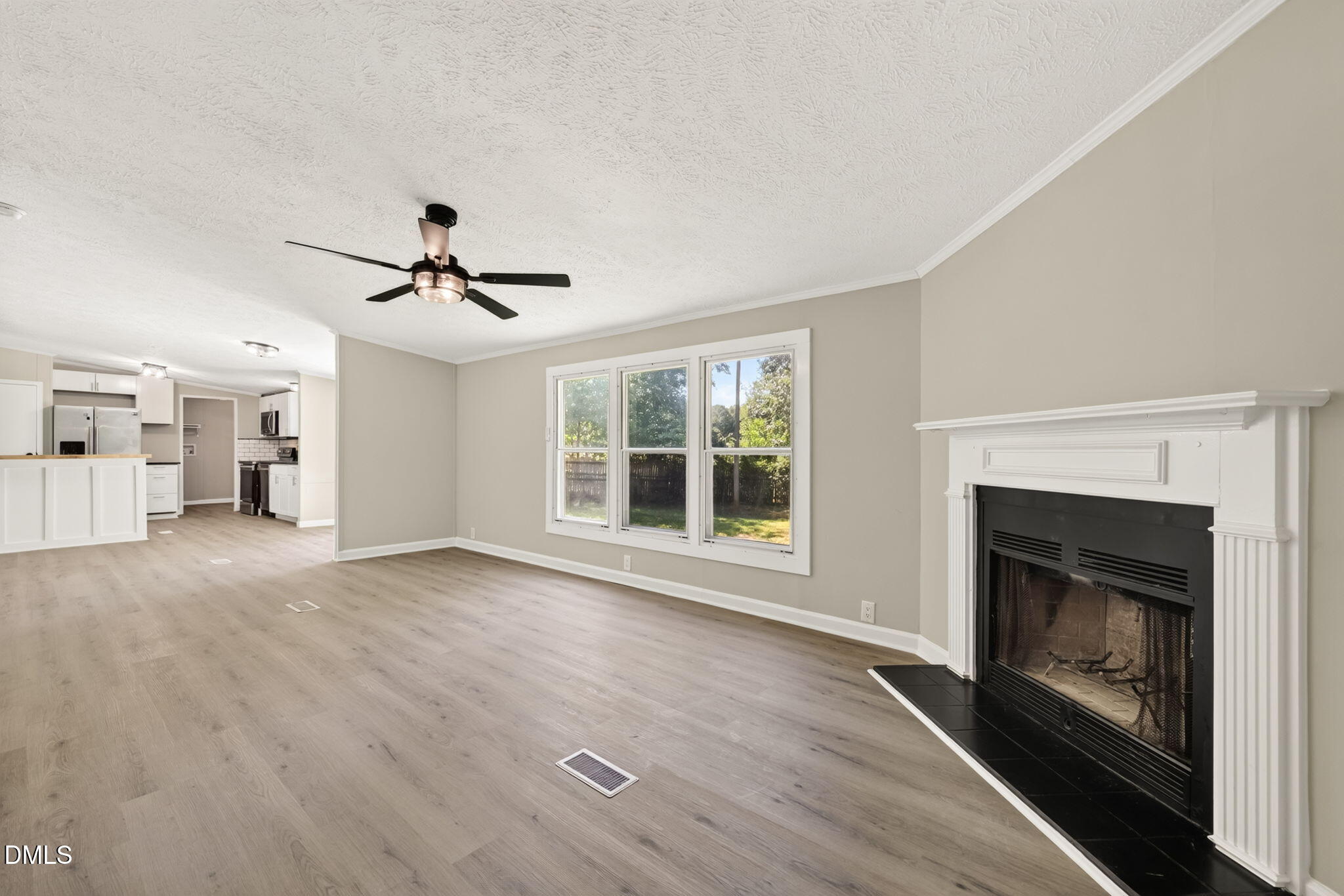 411 Falcon Run Property Photo 38