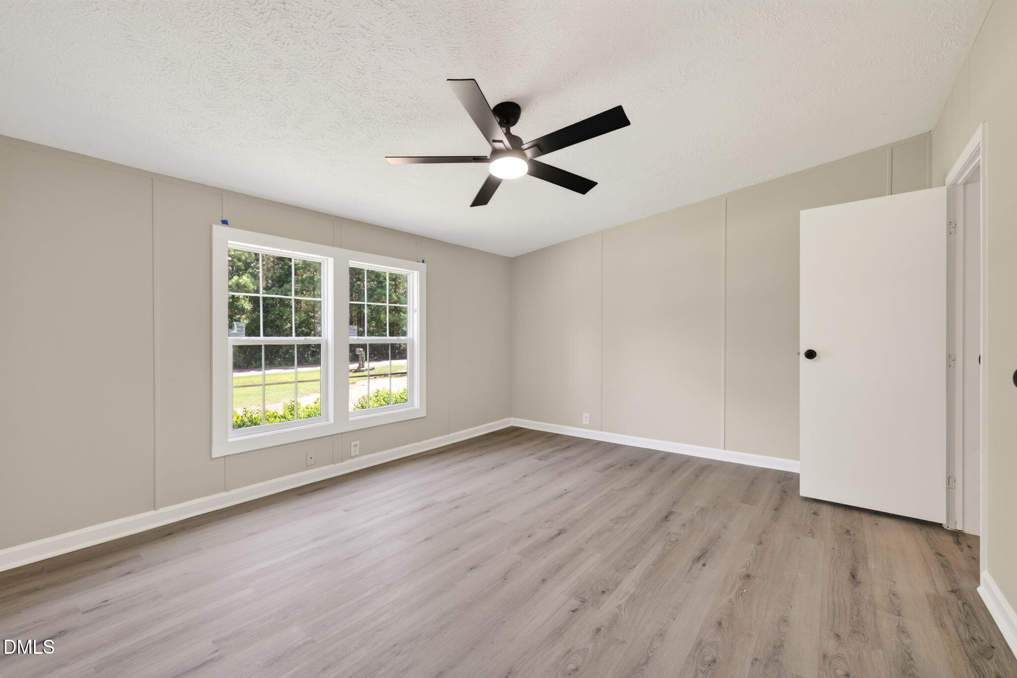411 Falcon Run Property Photo 44