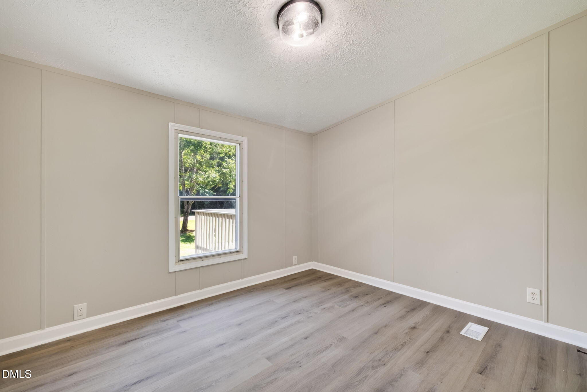 411 Falcon Run Property Photo 55