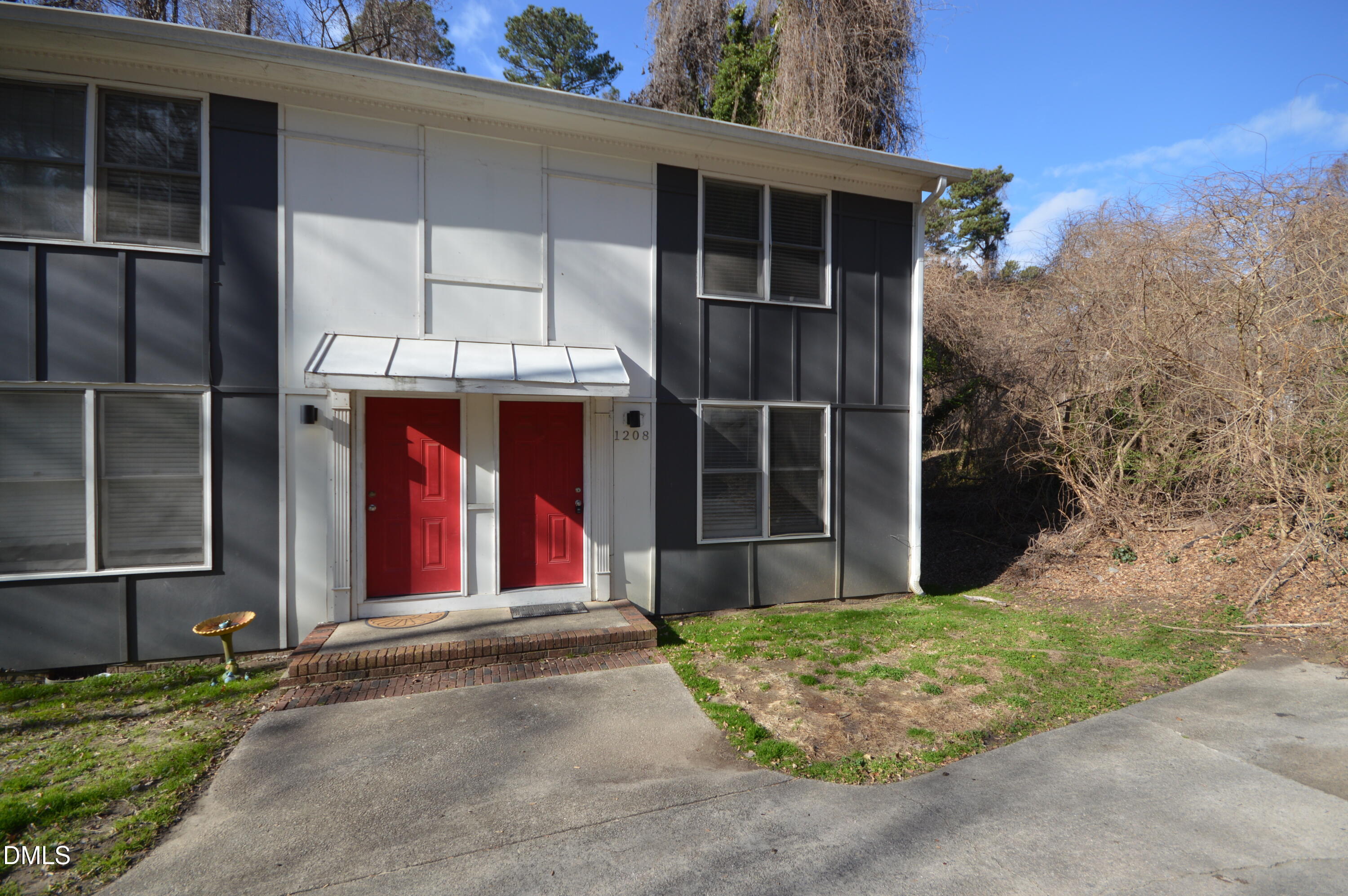 1208 Carlton Avenue Property Photo 1