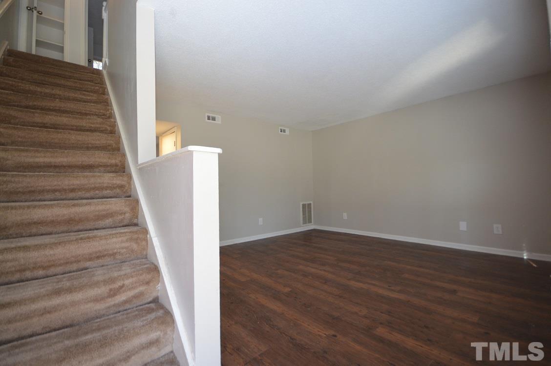 1208 Carlton Avenue Property Photo 4