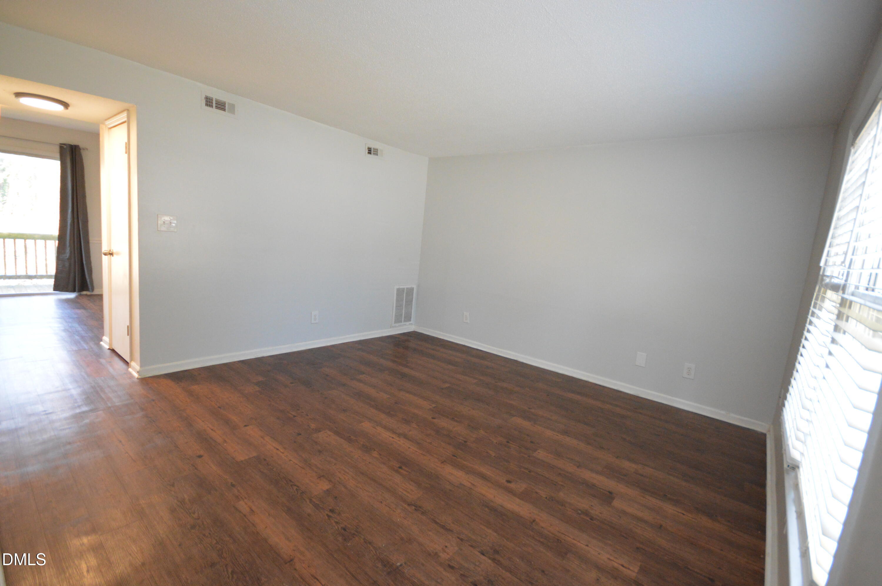 1208 Carlton Avenue Property Photo 6