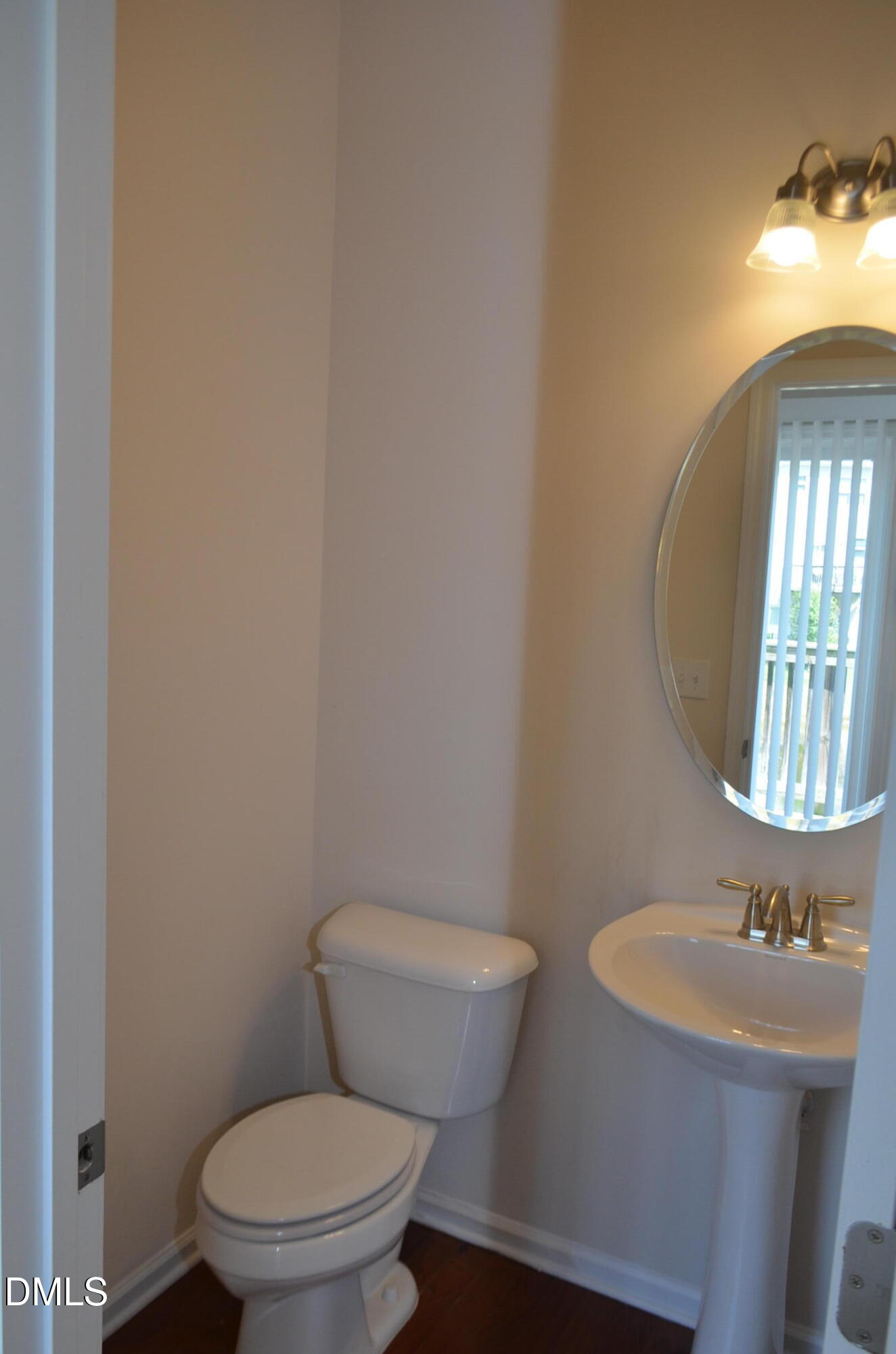 1124 Finch Court Property Photo 25