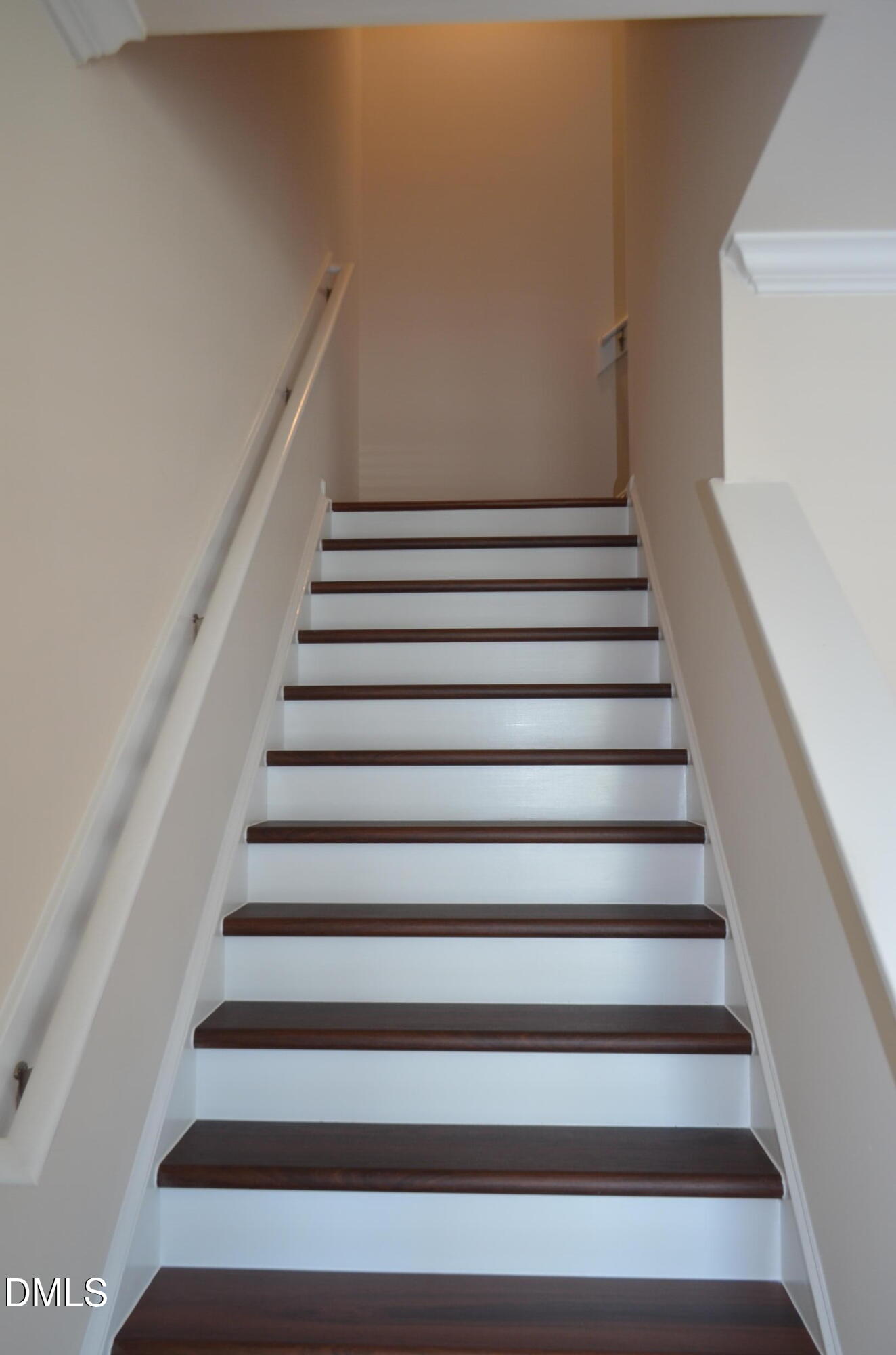 1124 Finch Court Property Photo 33