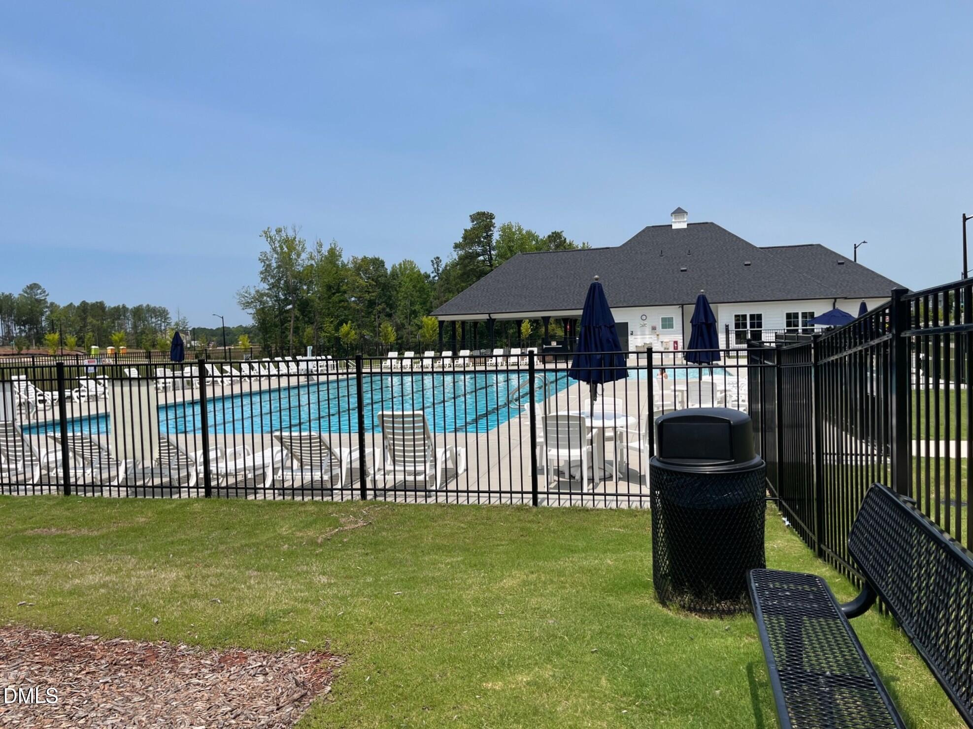 2321 Sun Vibes Way Property Photo 29