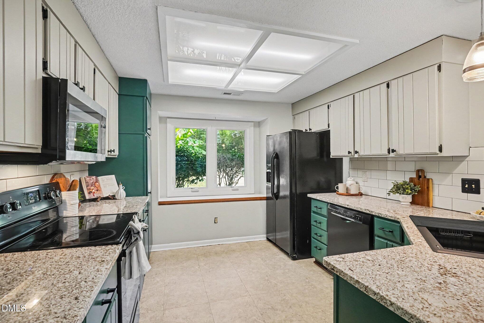 4309 Sunbelt Place Property Photo 4