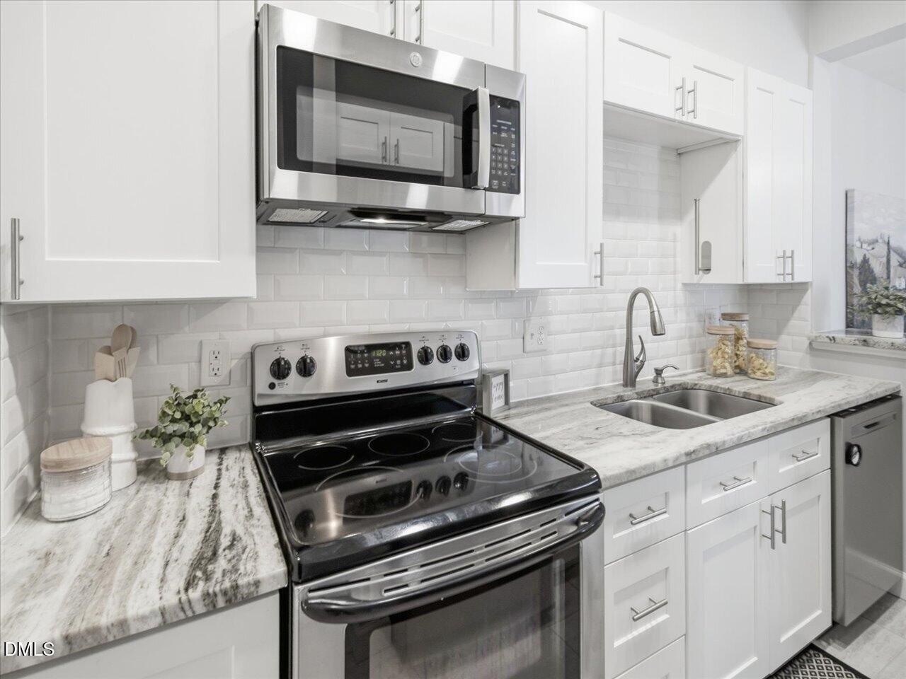274 E Davie Street 274 Property Photo 15