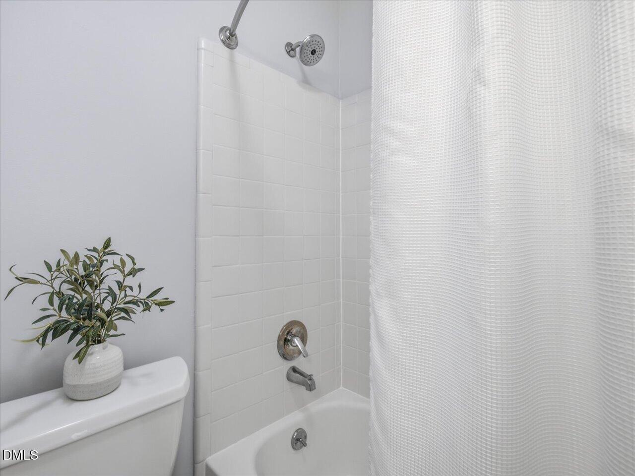 274 E Davie Street 274 Property Photo 41